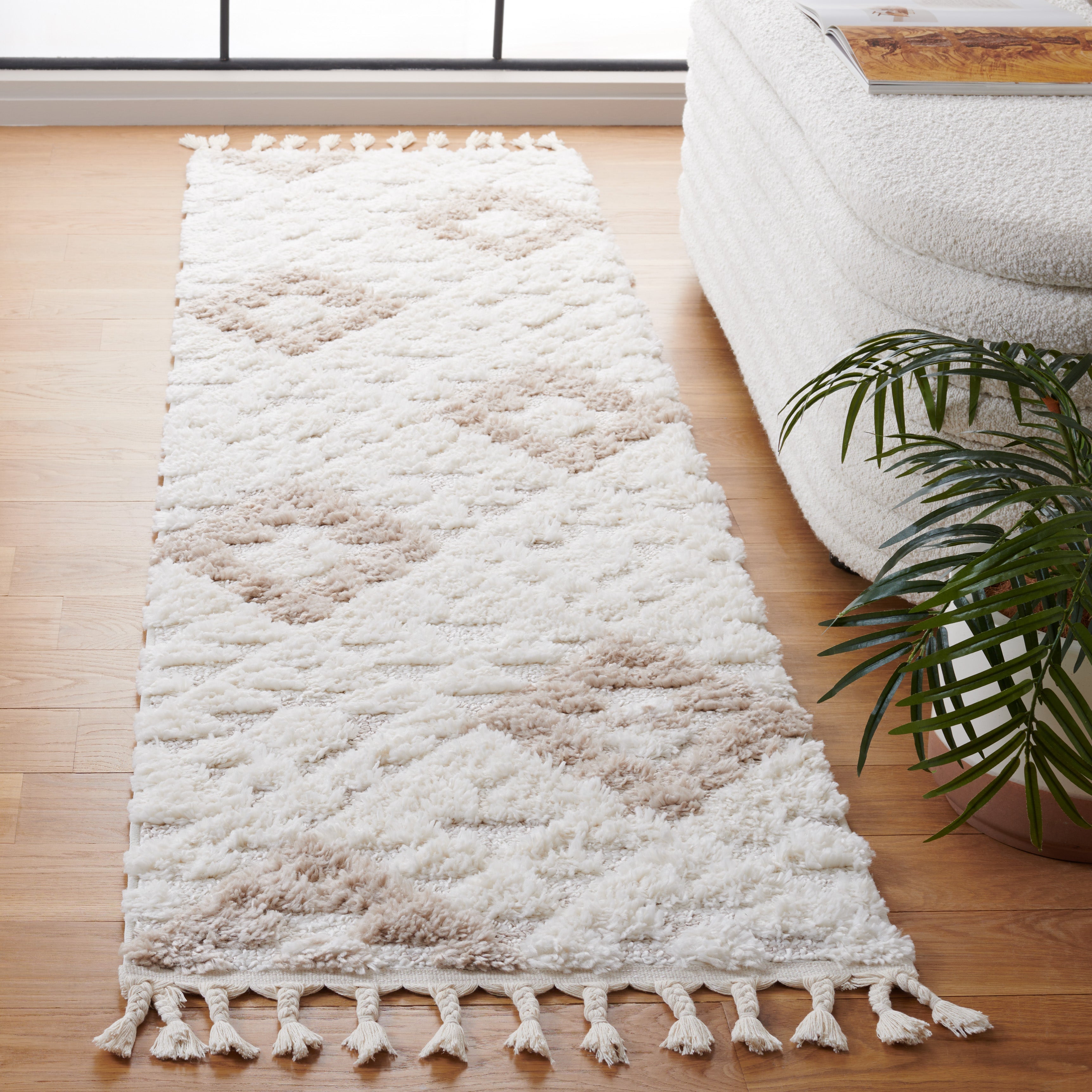 Ivory / Beige