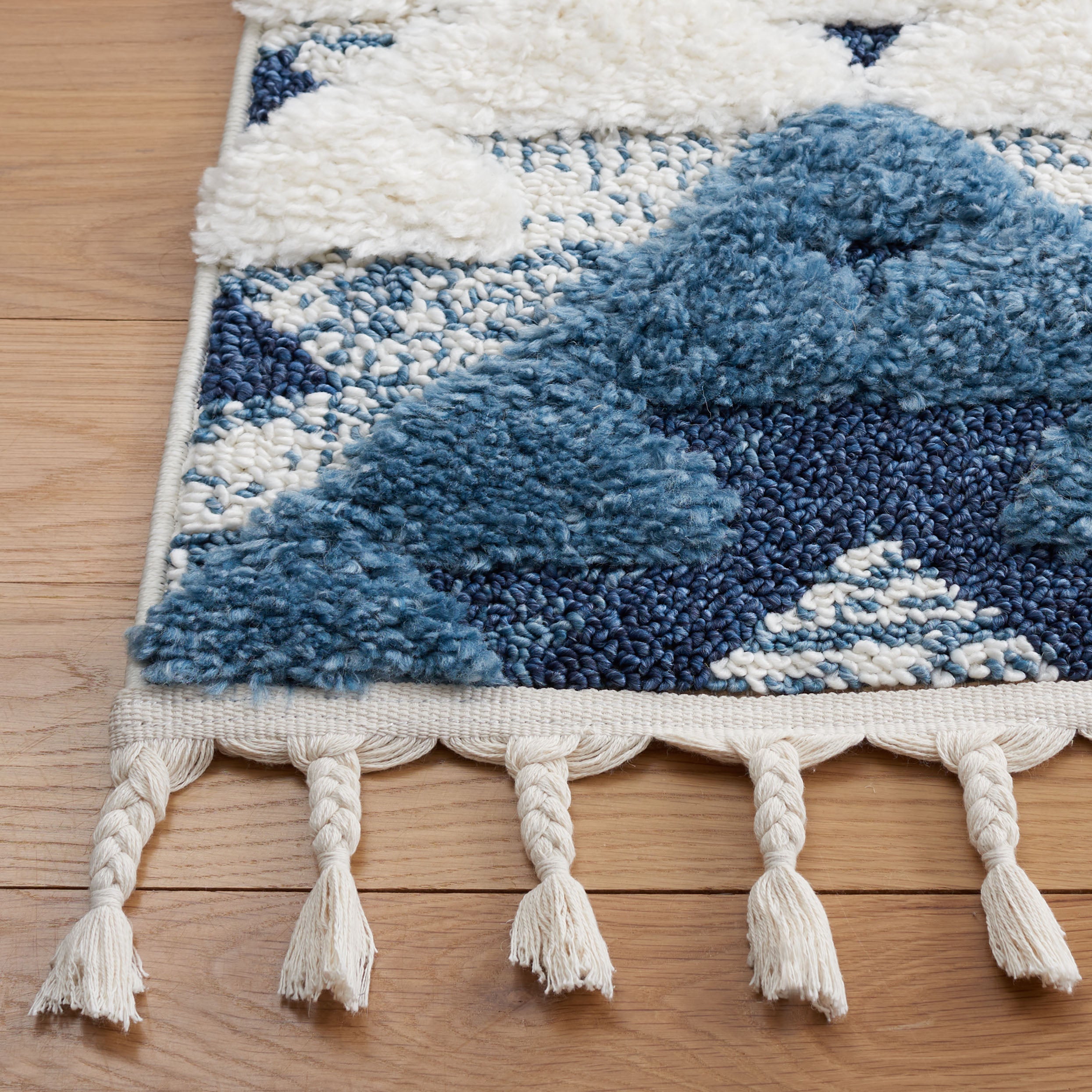 Blue / Ivory