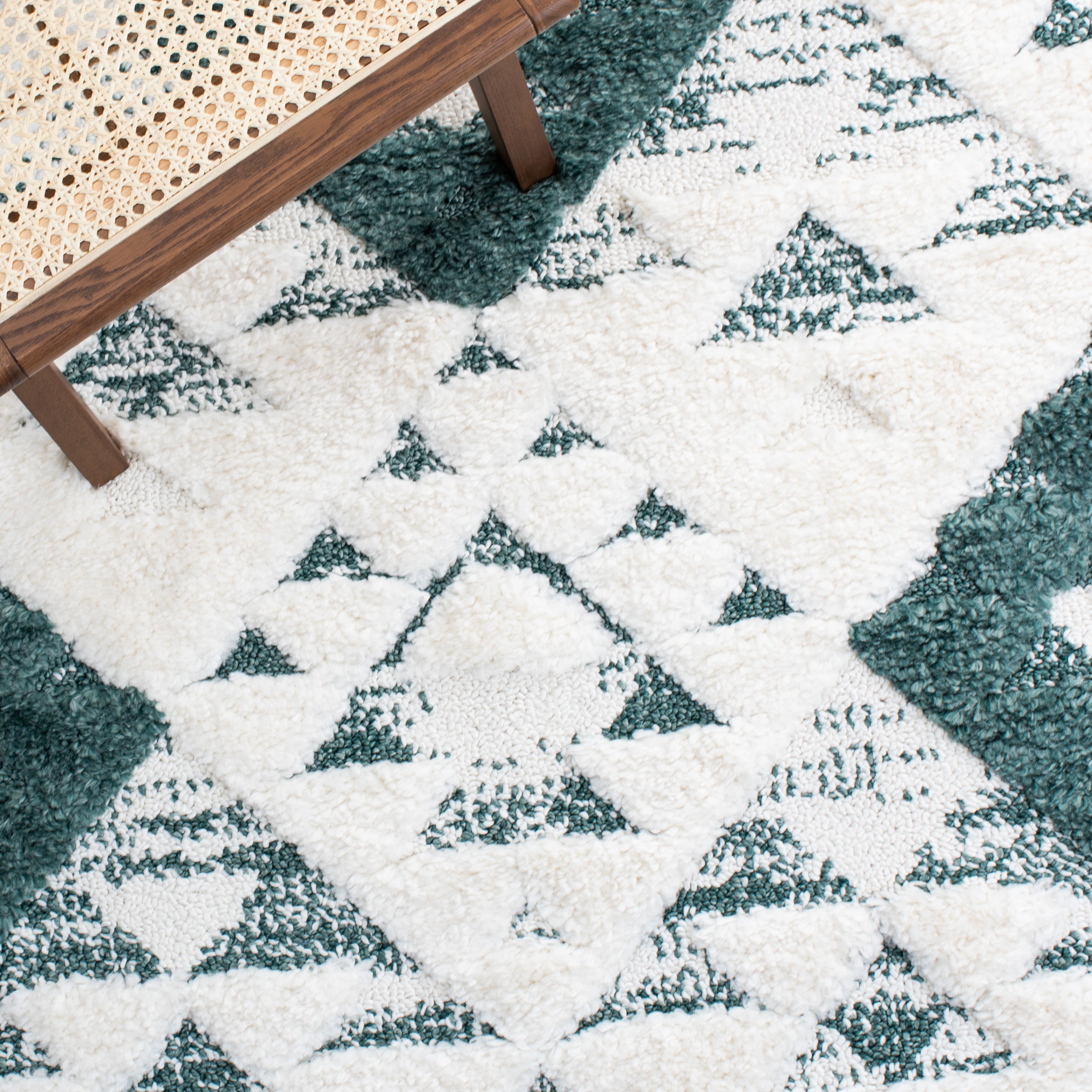 Green / Ivory