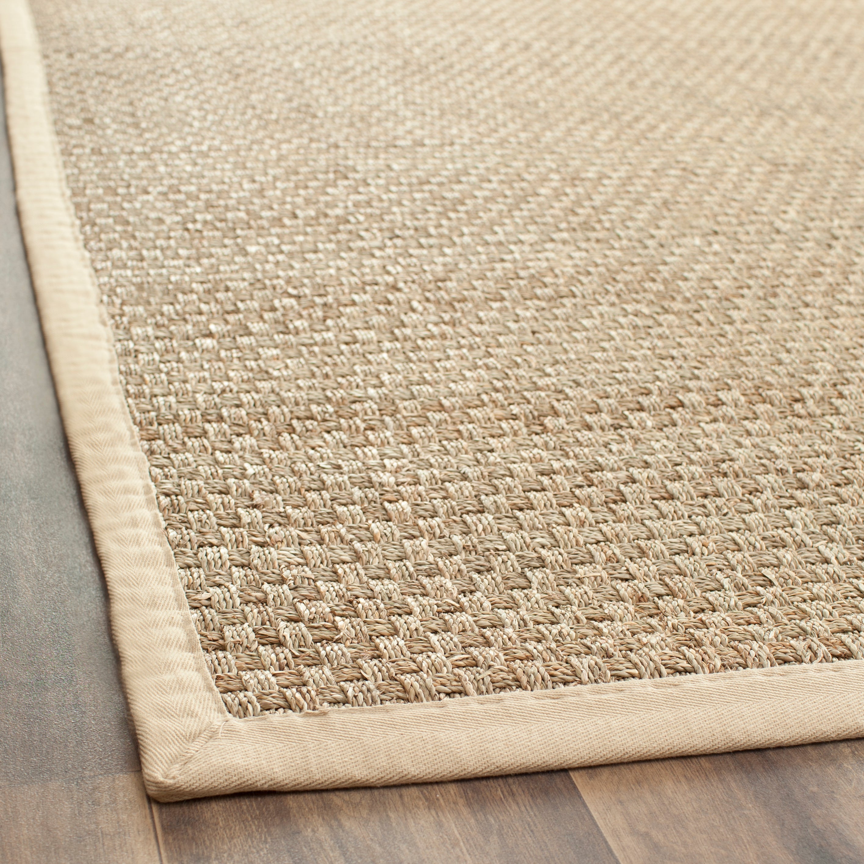 Natural / Beige