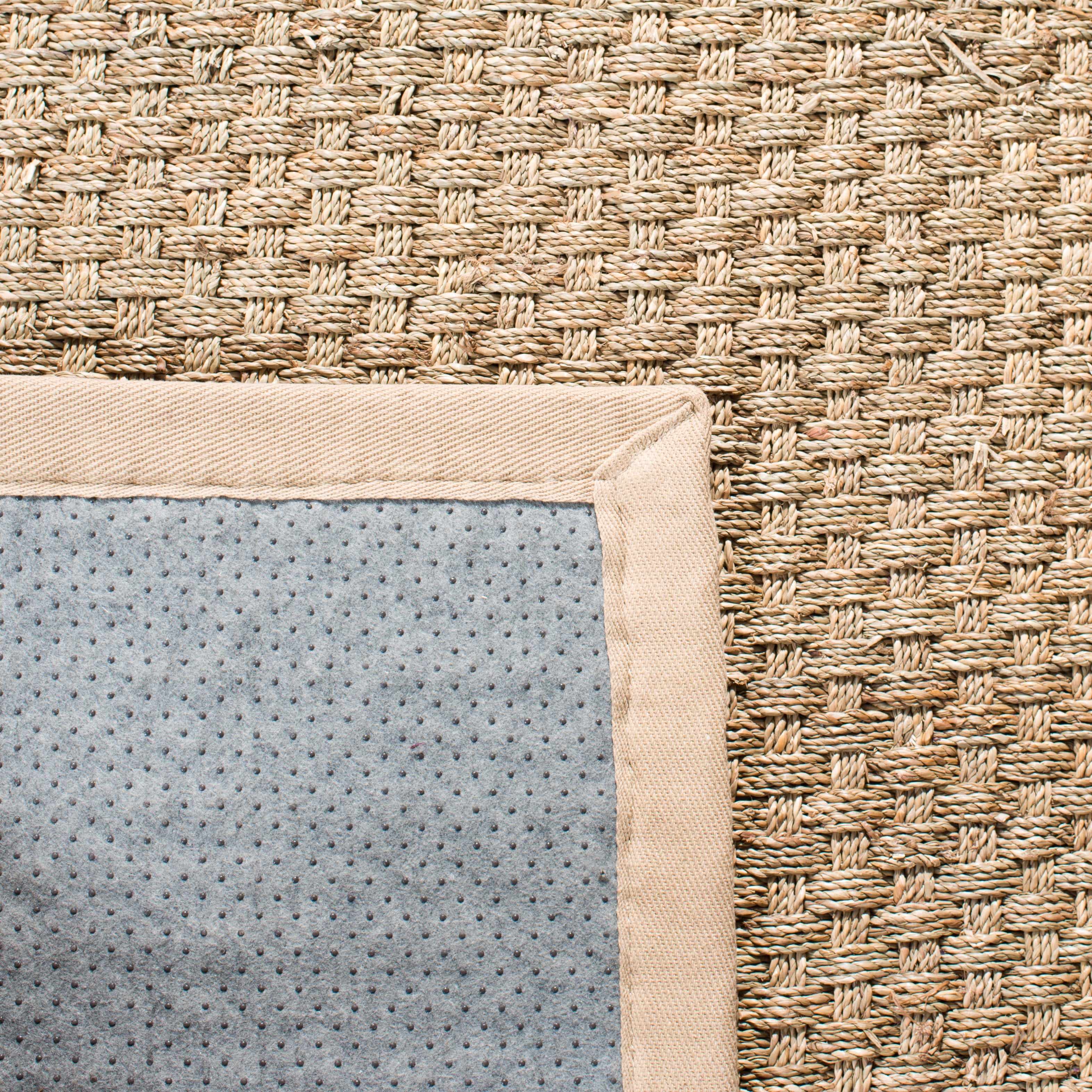 Natural / Beige