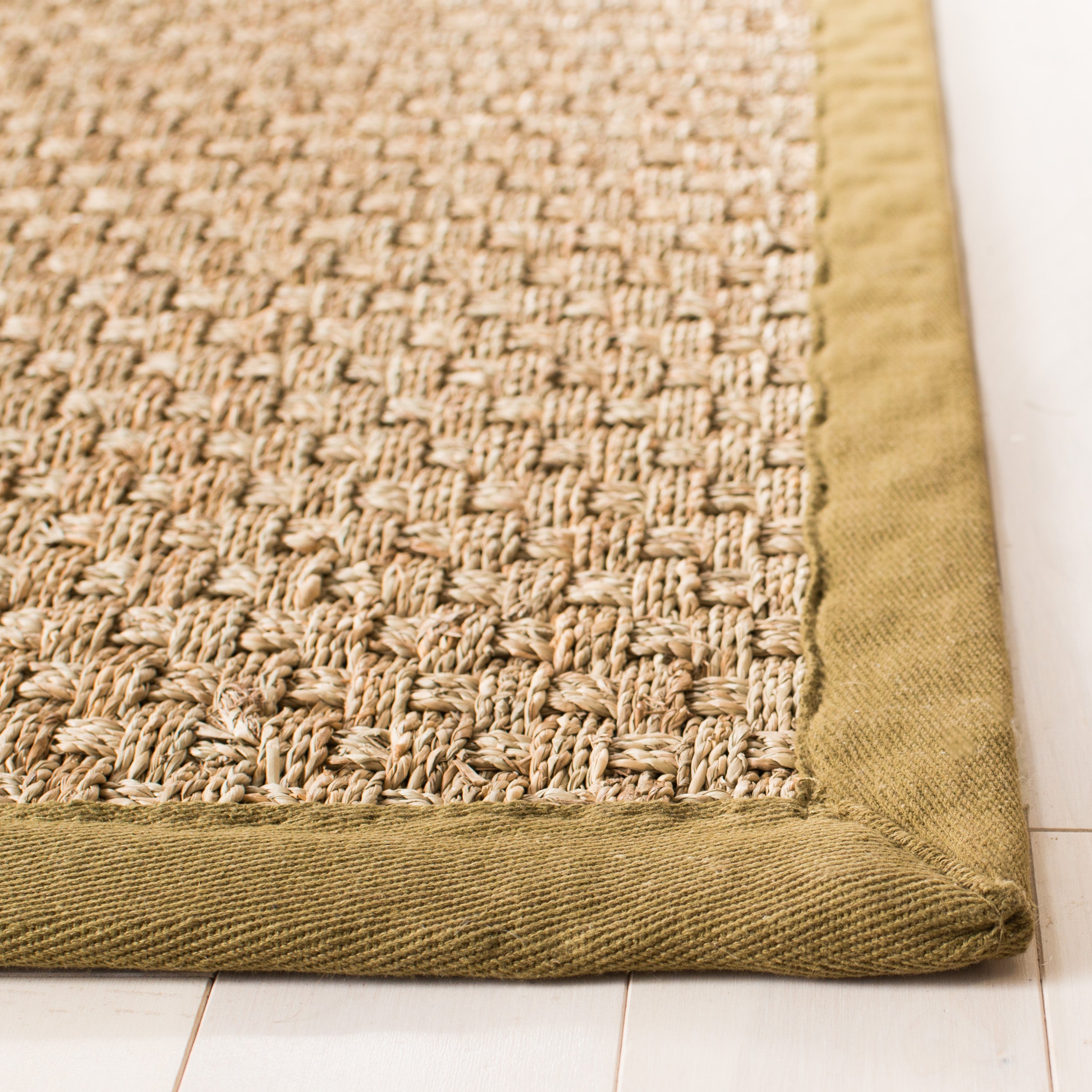 Natural / Olive