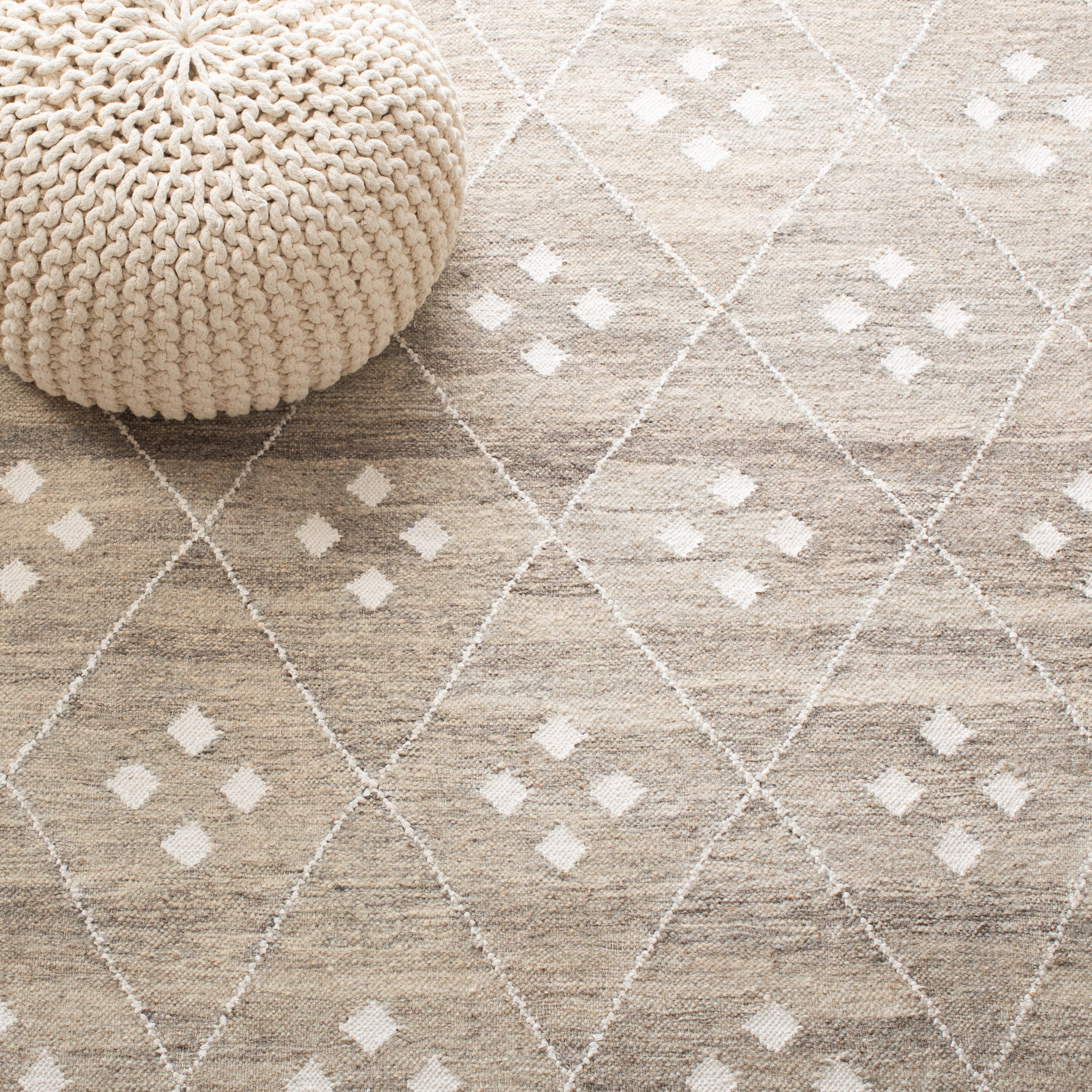 NATURAL / IVORY