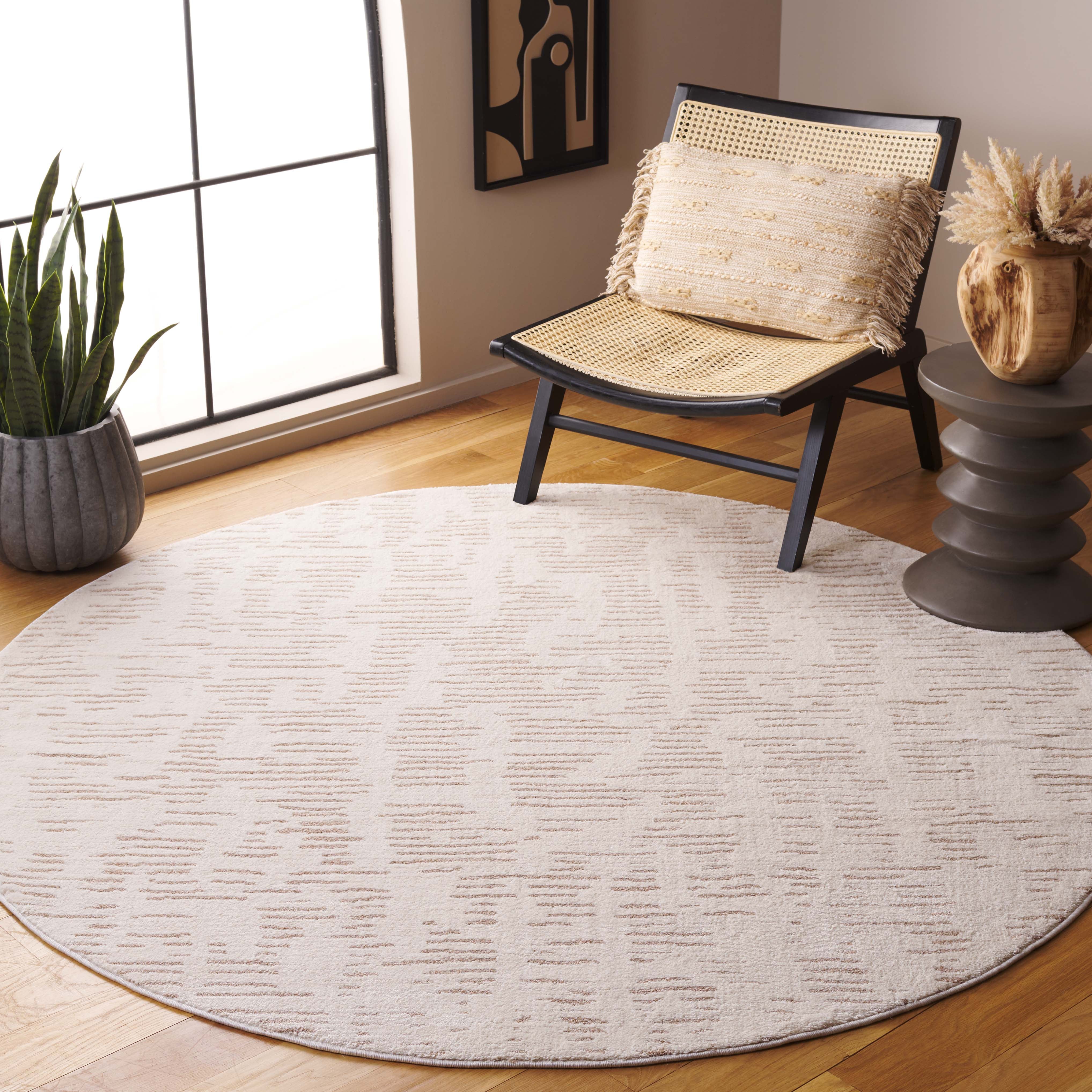 Ivory / Beige