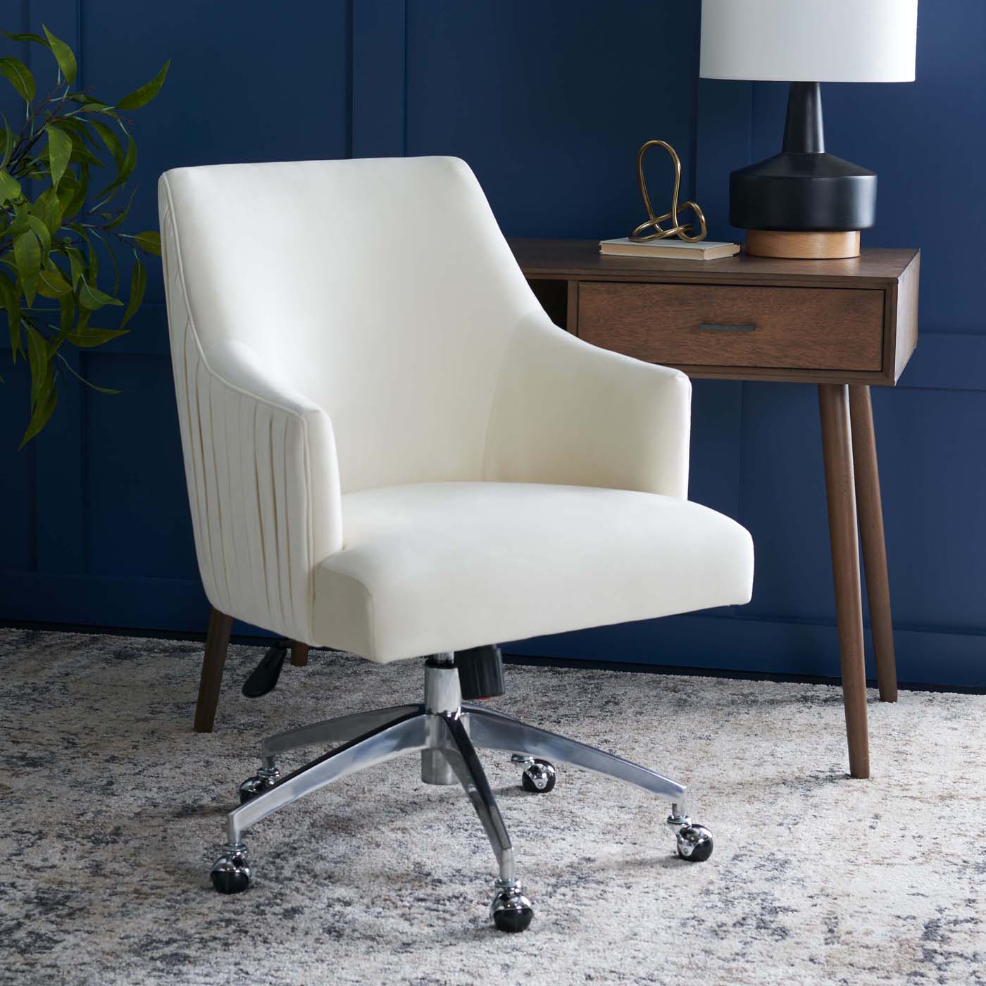 Kaisley Puckered Office Chair | Safavieh - OCH1300 - Cream / Silver