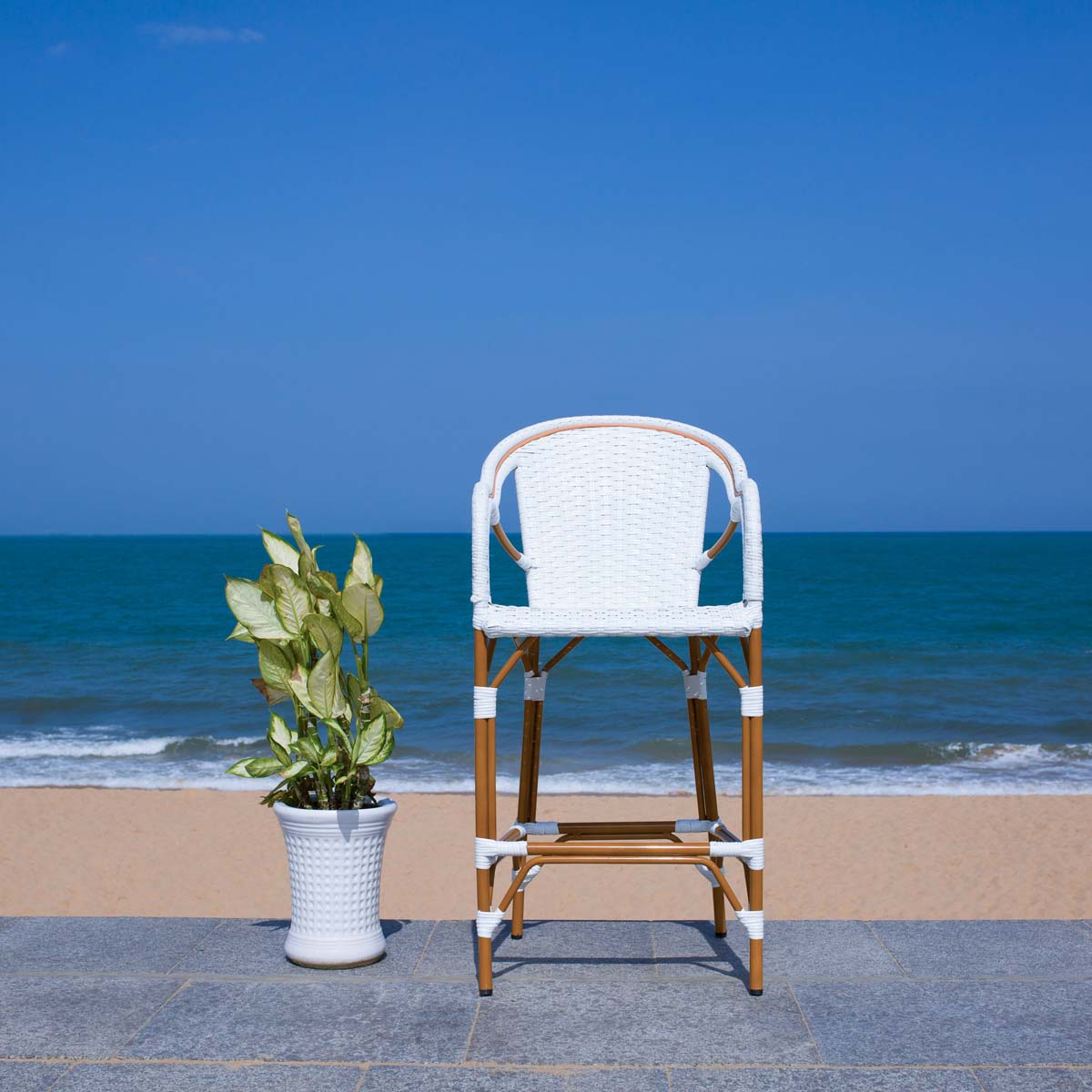 California Bar Stool | Safavieh - PAT7535 - White