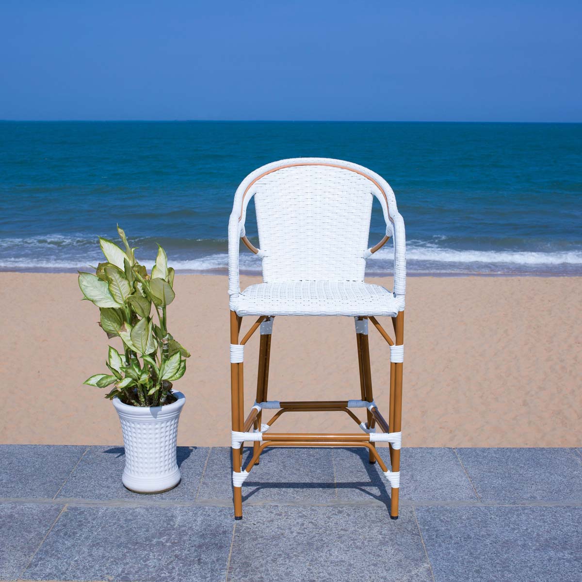 California Bar Stool | Safavieh - PAT7535 - White