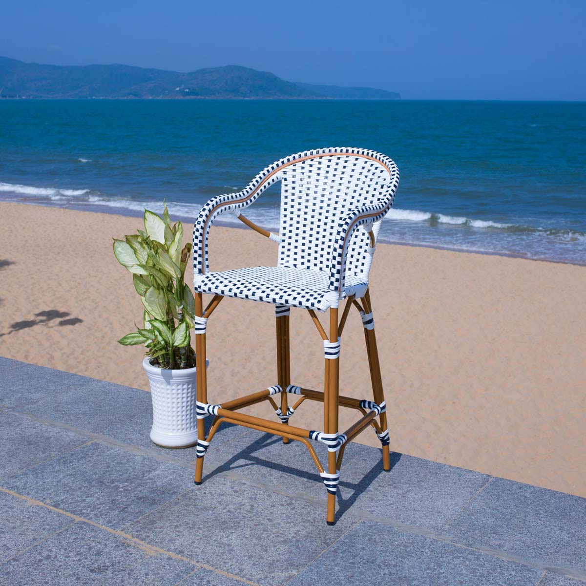 California Bar Stool | Safavieh - PAT7535 - White / Navy