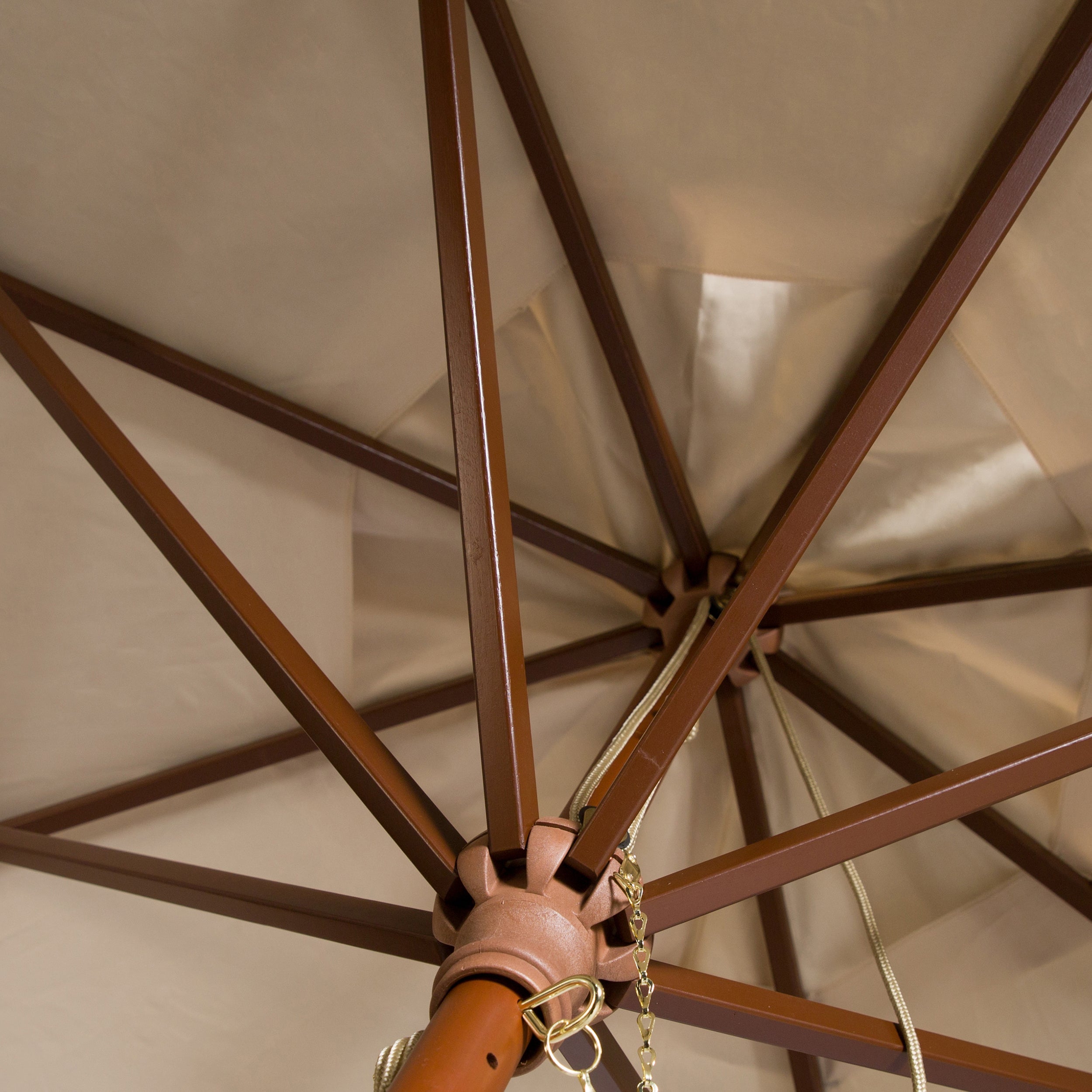 cannes-11ft-wooden-pulley-market-umbrella-safavieh-pat8109-Beige