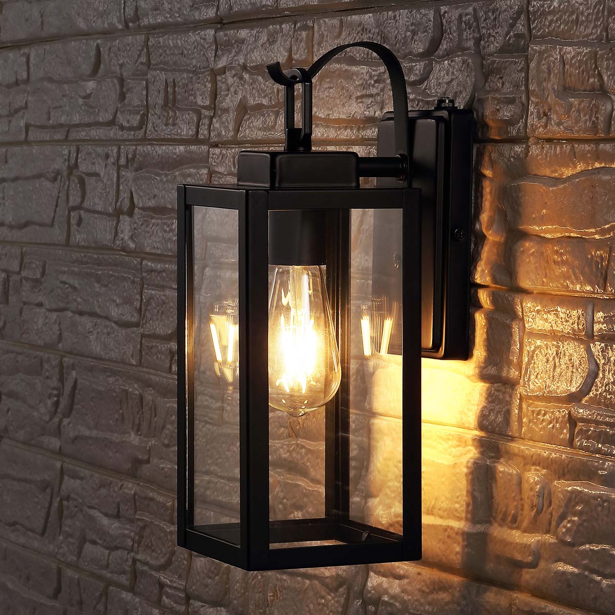 Safavieh Clemens Outdoor Wall Sconce , PLT4018