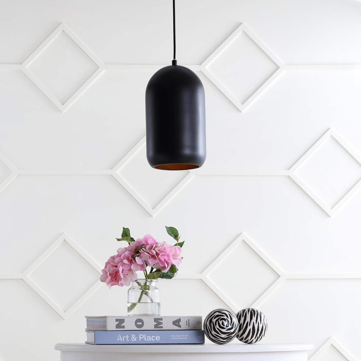 Safavieh Carisir Pendant, PND4040 - Painted Black