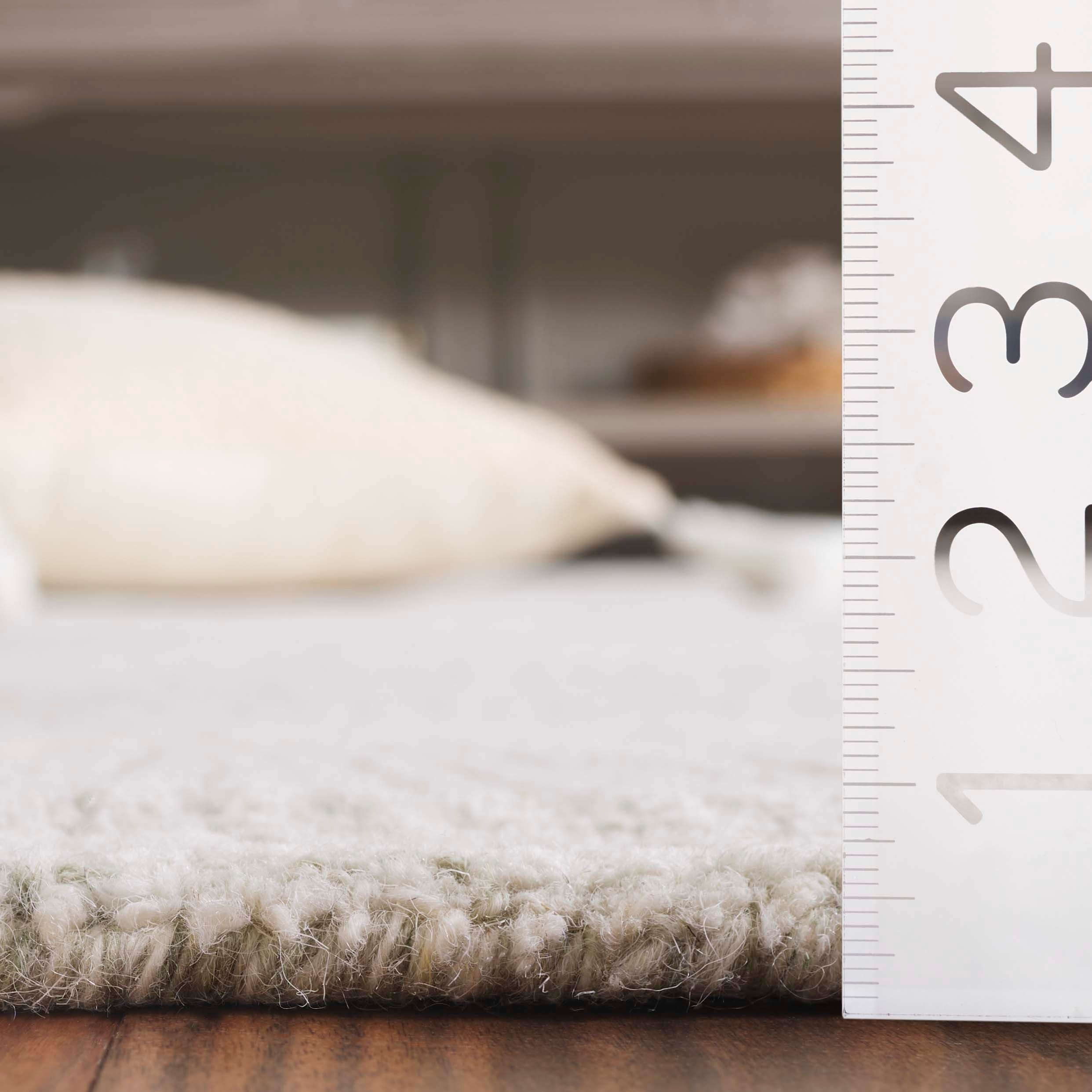 Sage Green / Ivory