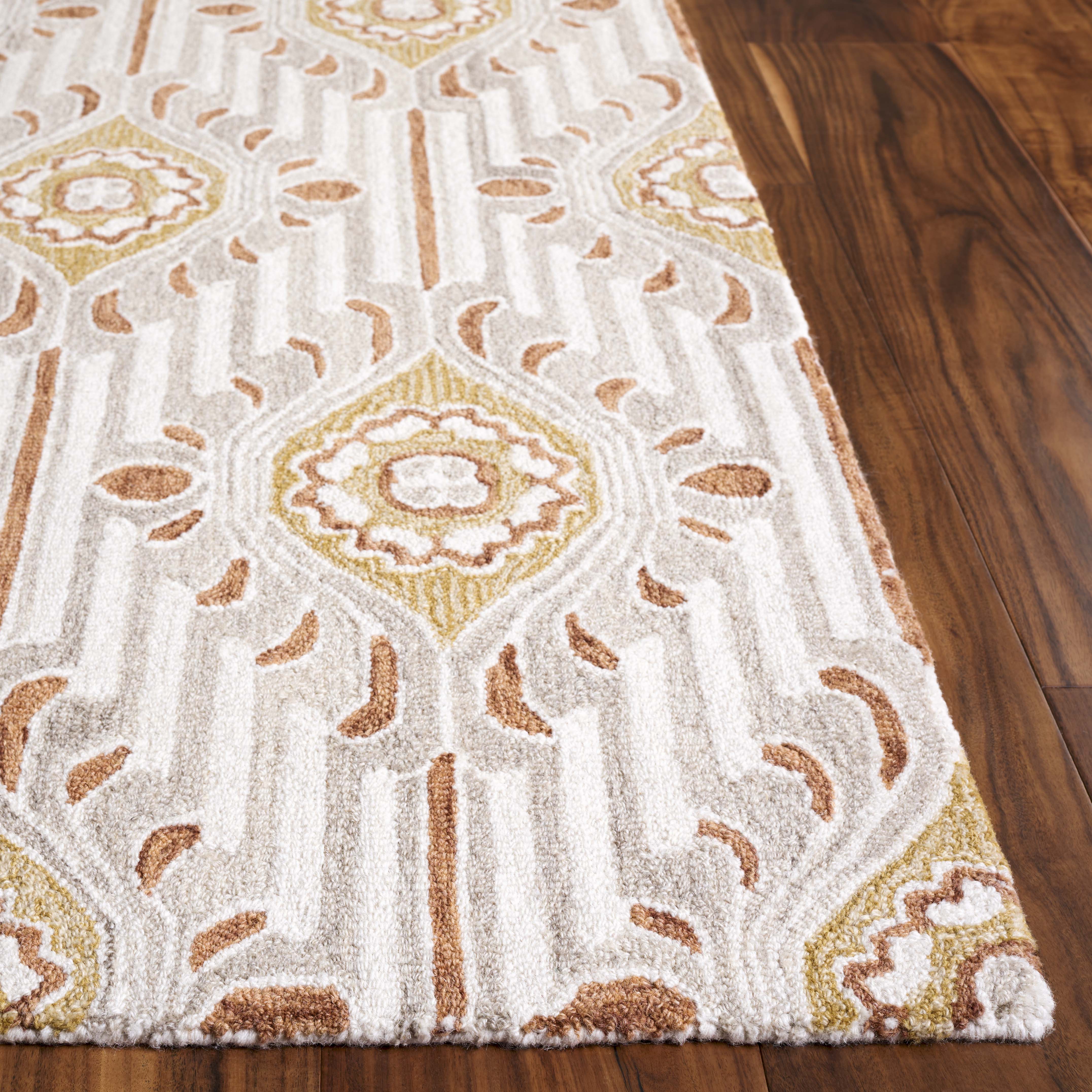 Beige / Gold