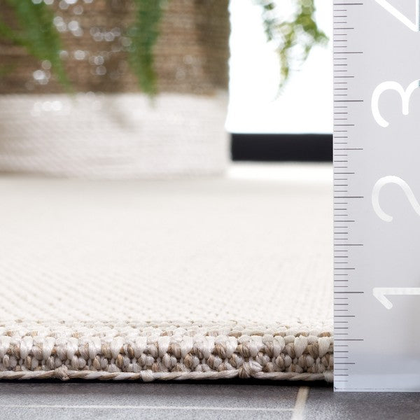Ivory / Beige