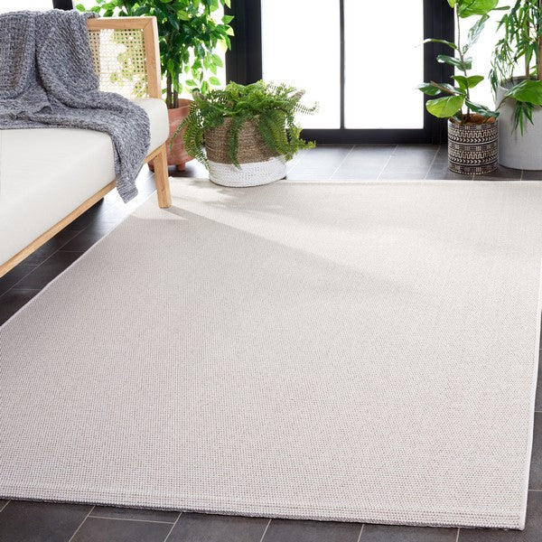 Ivory / Beige