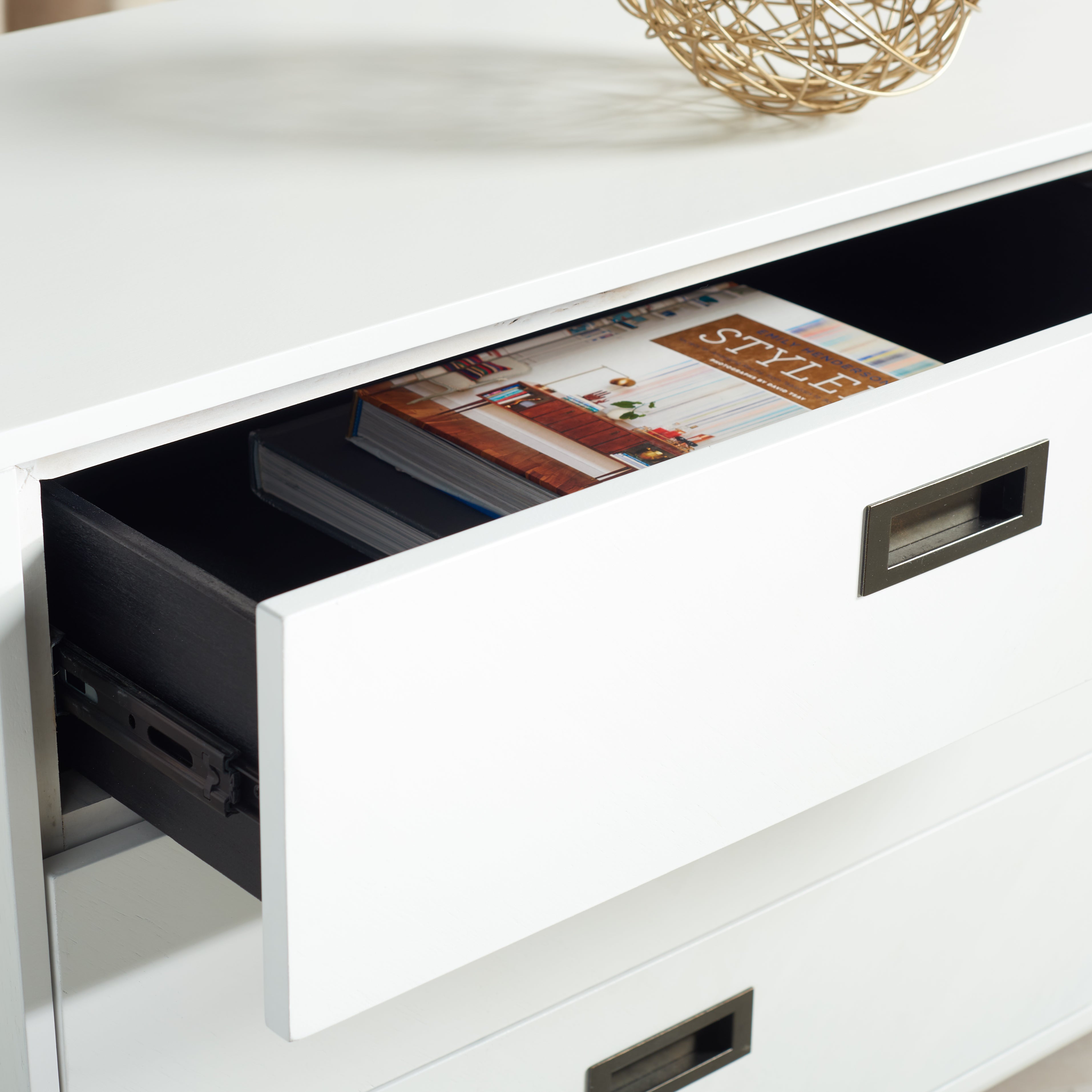 Donald 6 Drawer Dresser | Safavieh - White