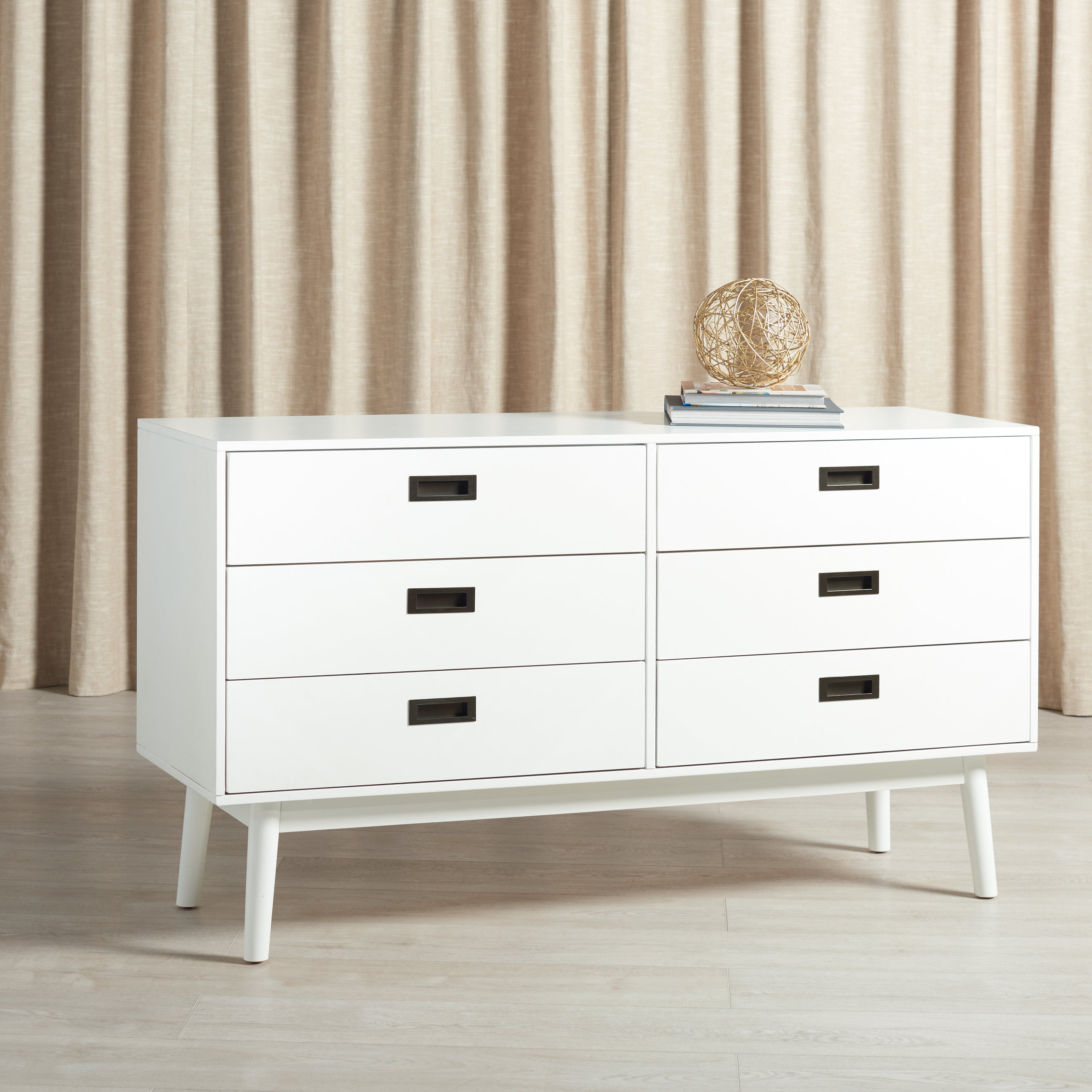 Donald 6 Drawer Dresser | Safavieh - White