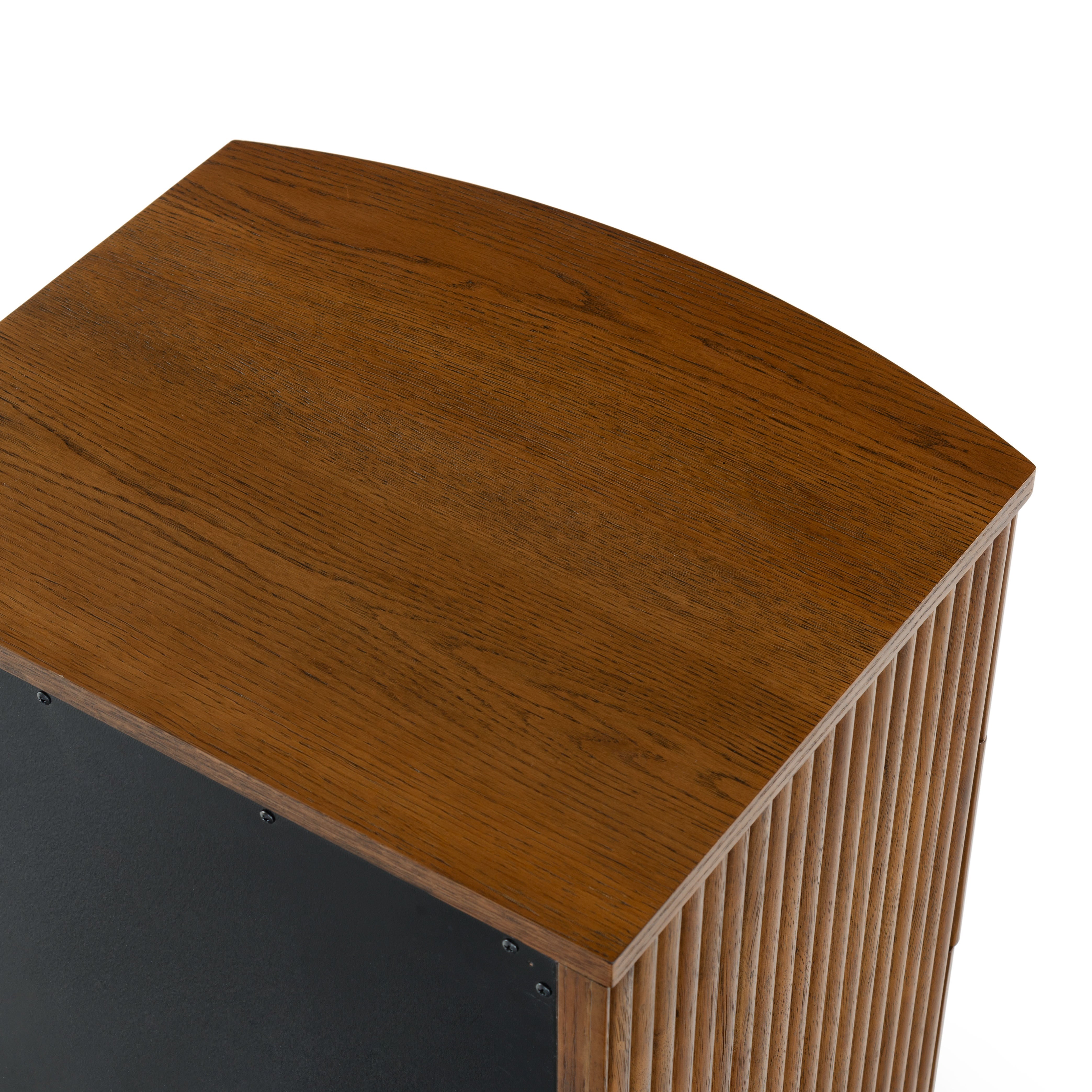 Medium Oak / Black