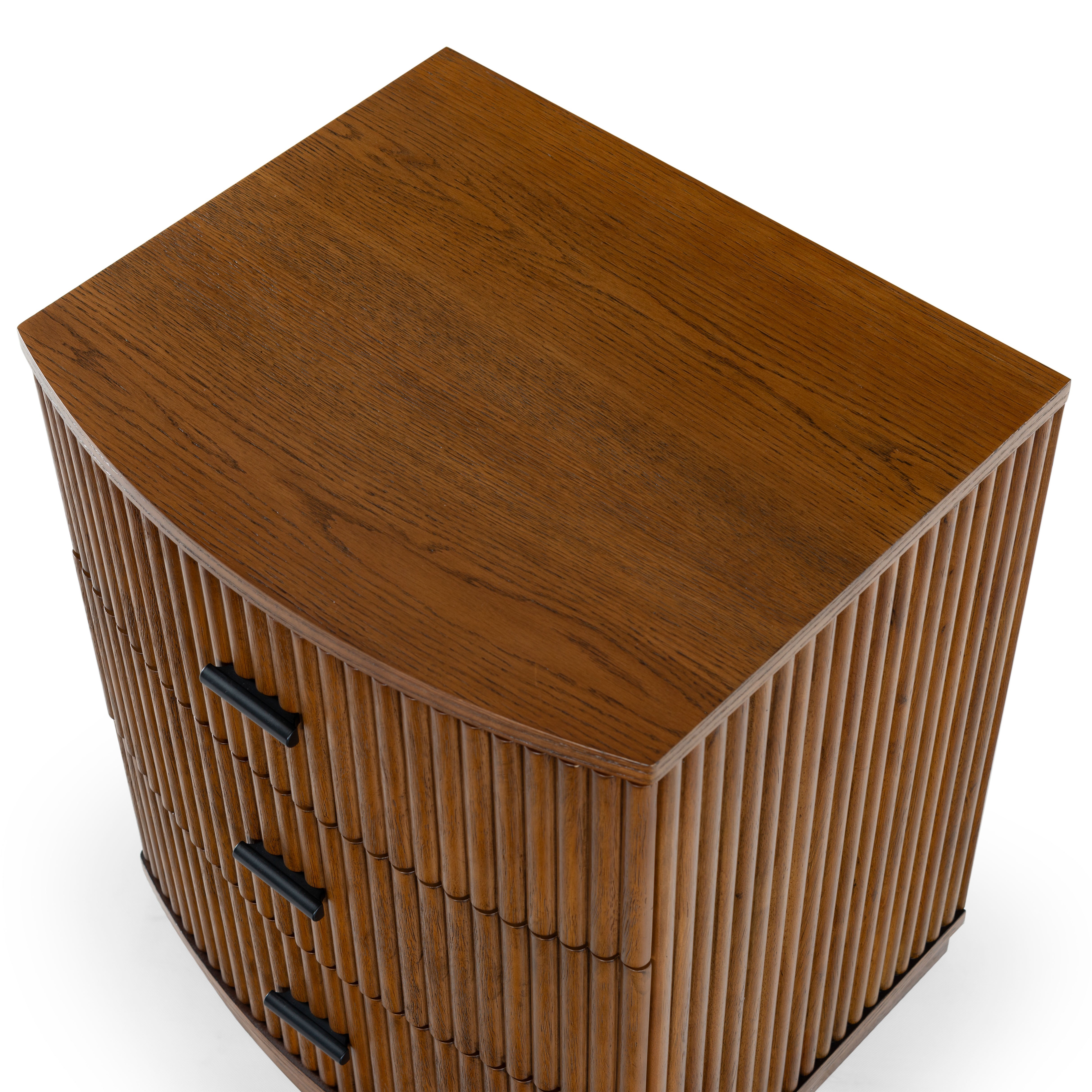 Medium Oak / Black