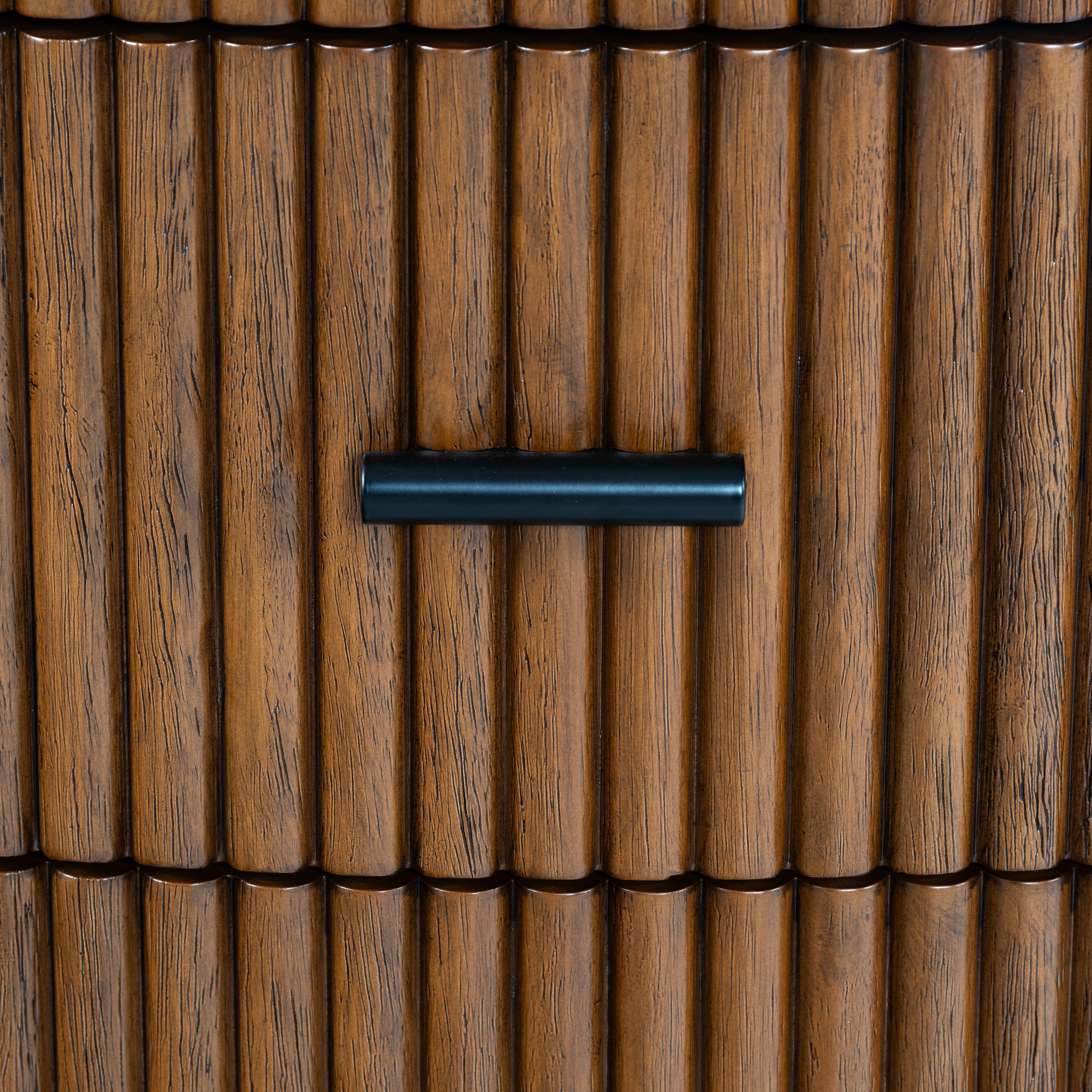 Medium Oak / Black