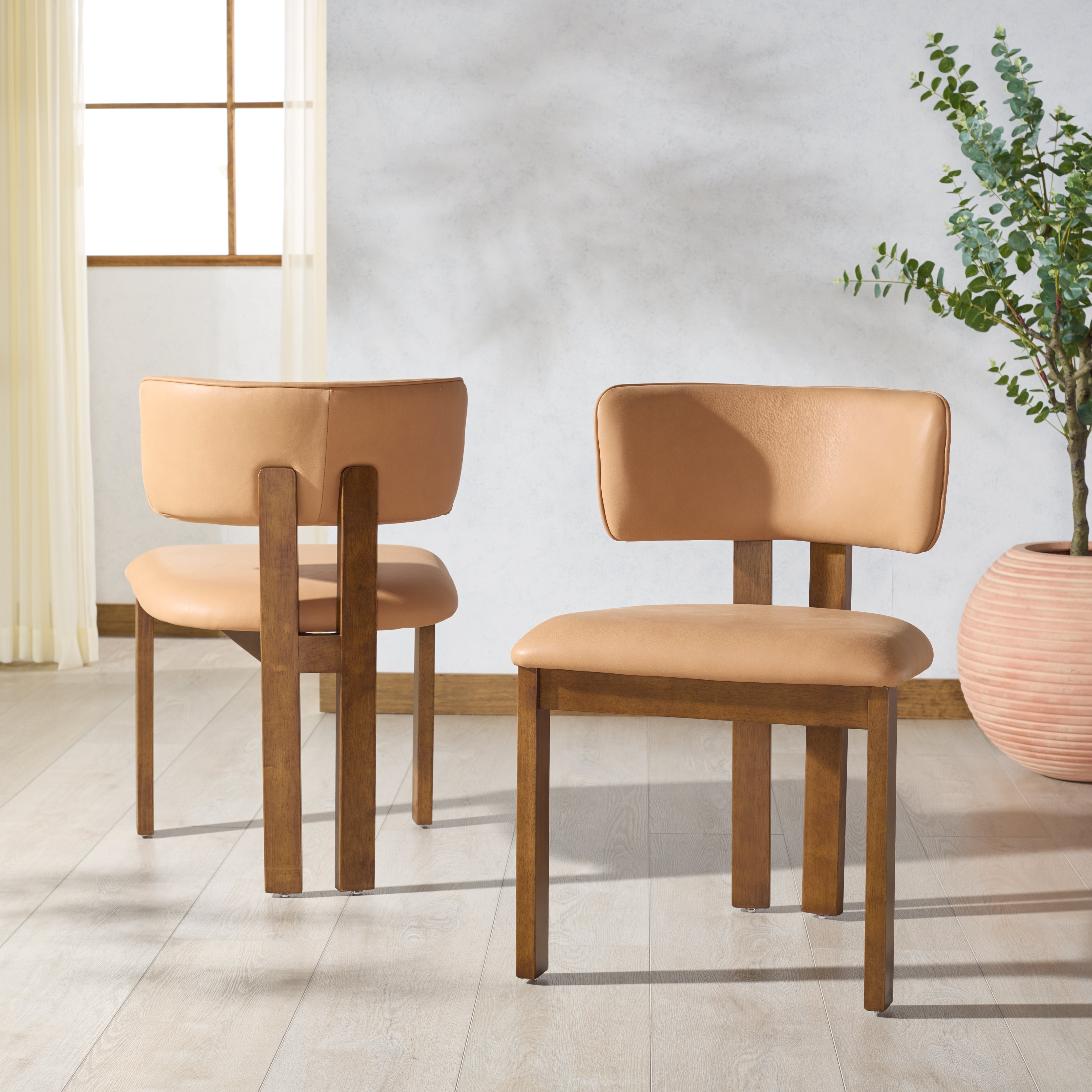 Safavieh Couture Katiya Leather Dining Chair (Set of 2), SFV2402