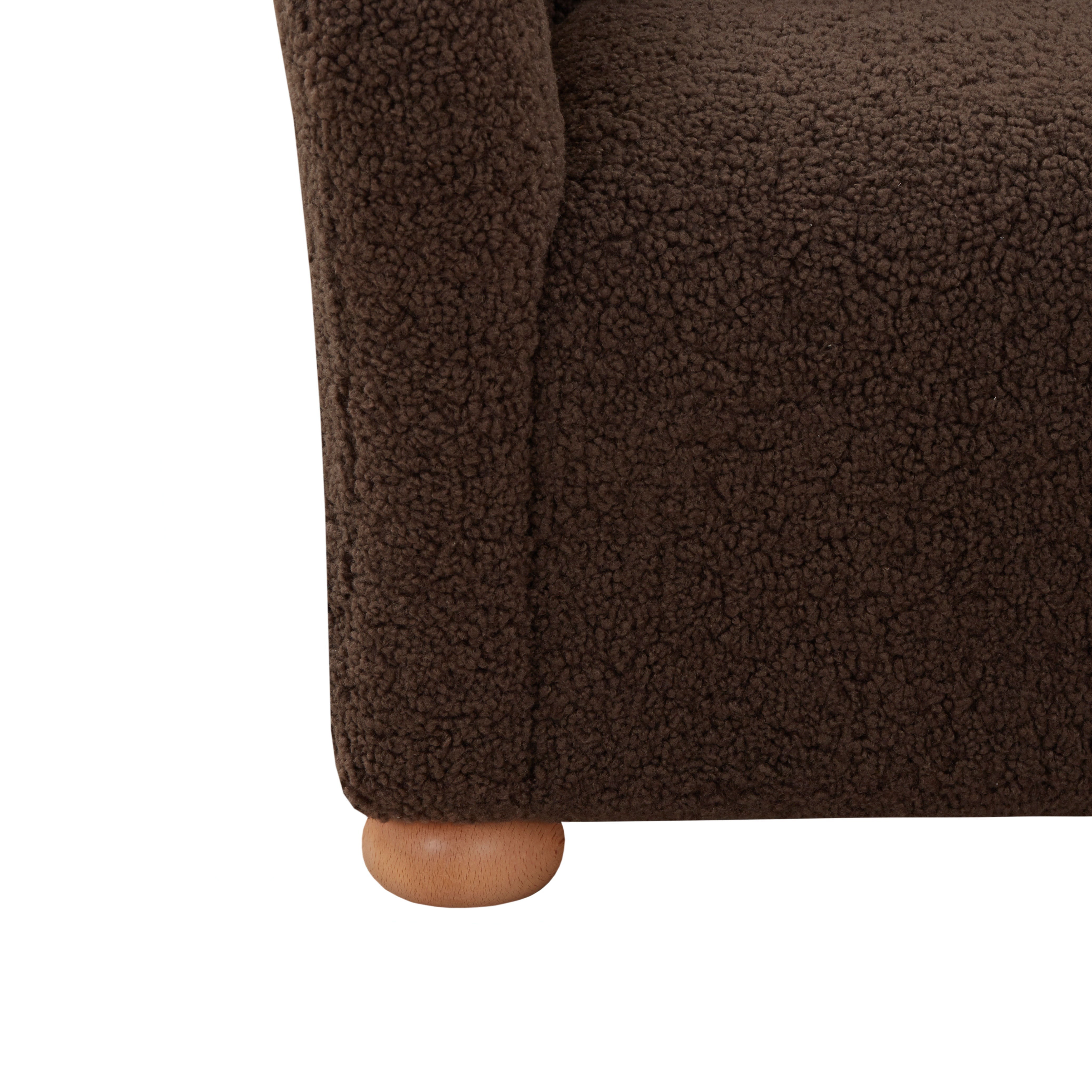 Galloway Wingback Accent Chair | Safavieh Couture - SFV5139A