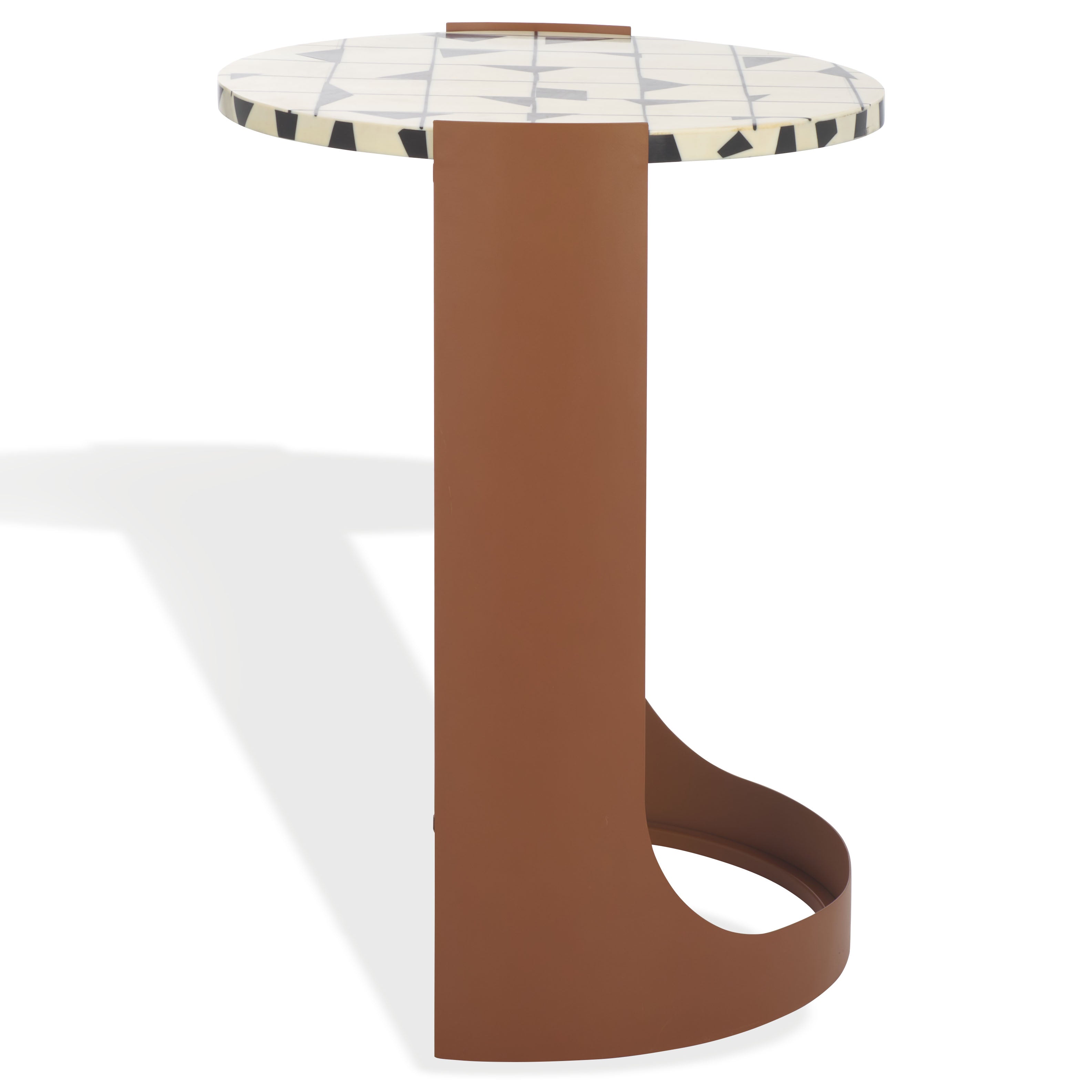 BROWN / WHITE