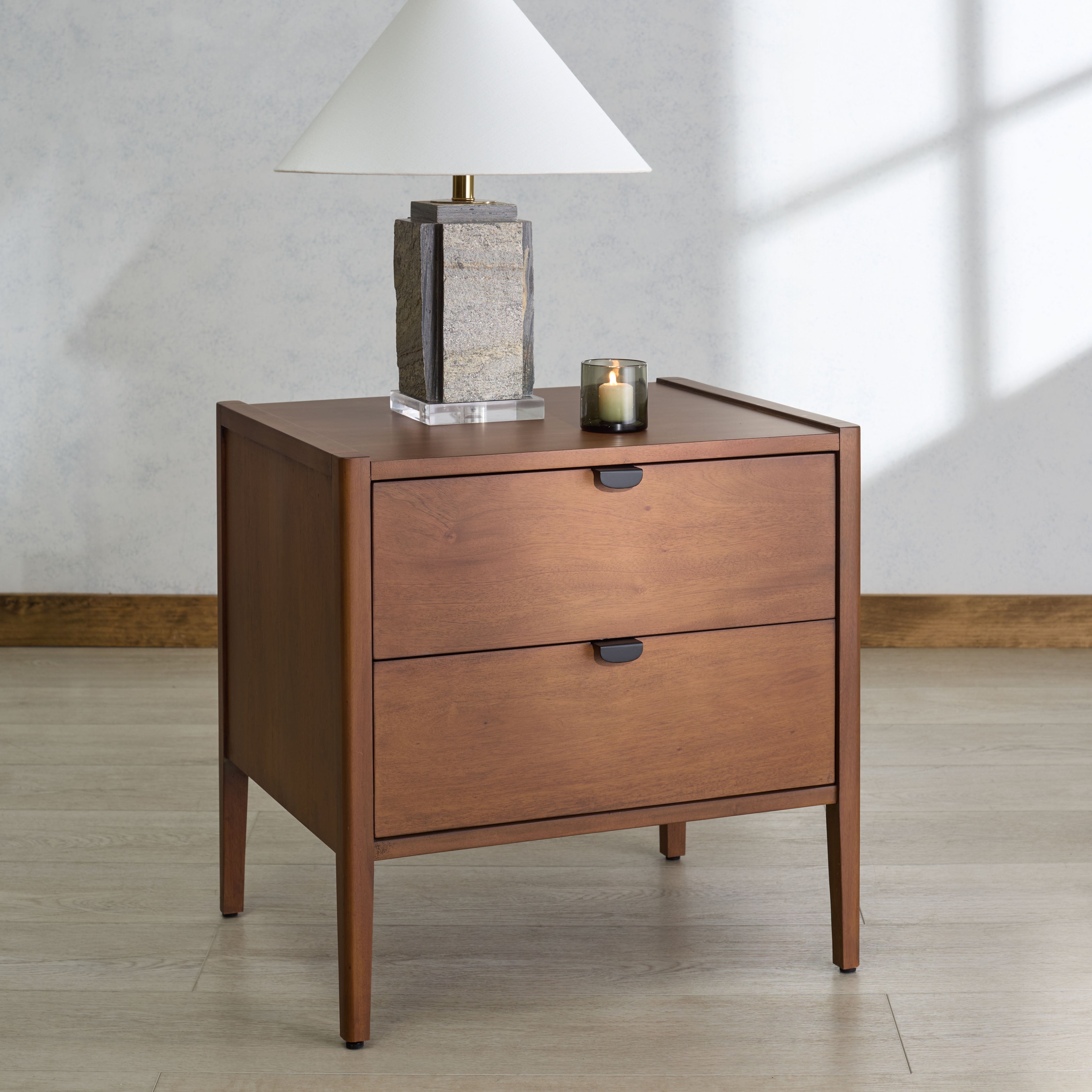WALNUT / BLACK