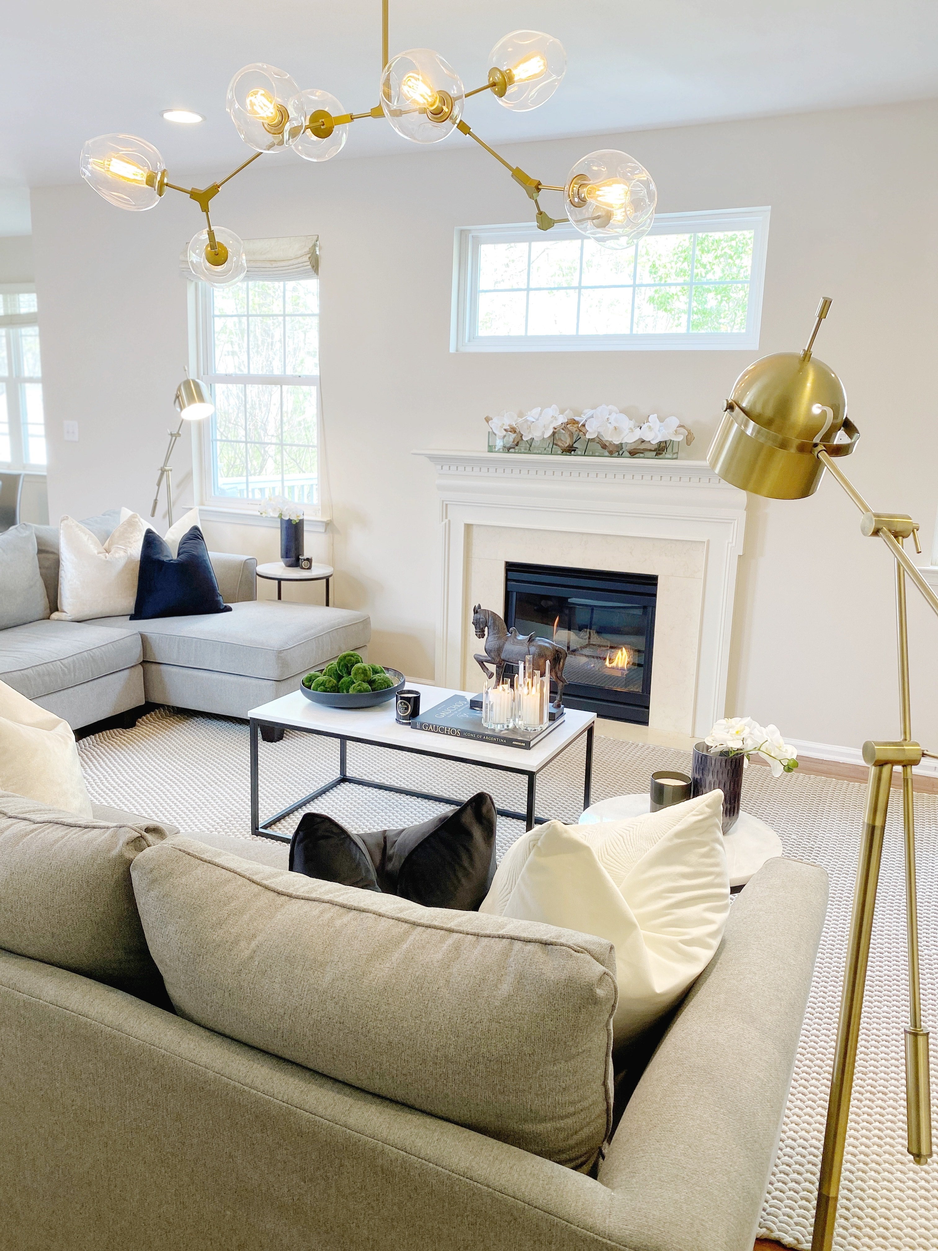Beige / Ivory