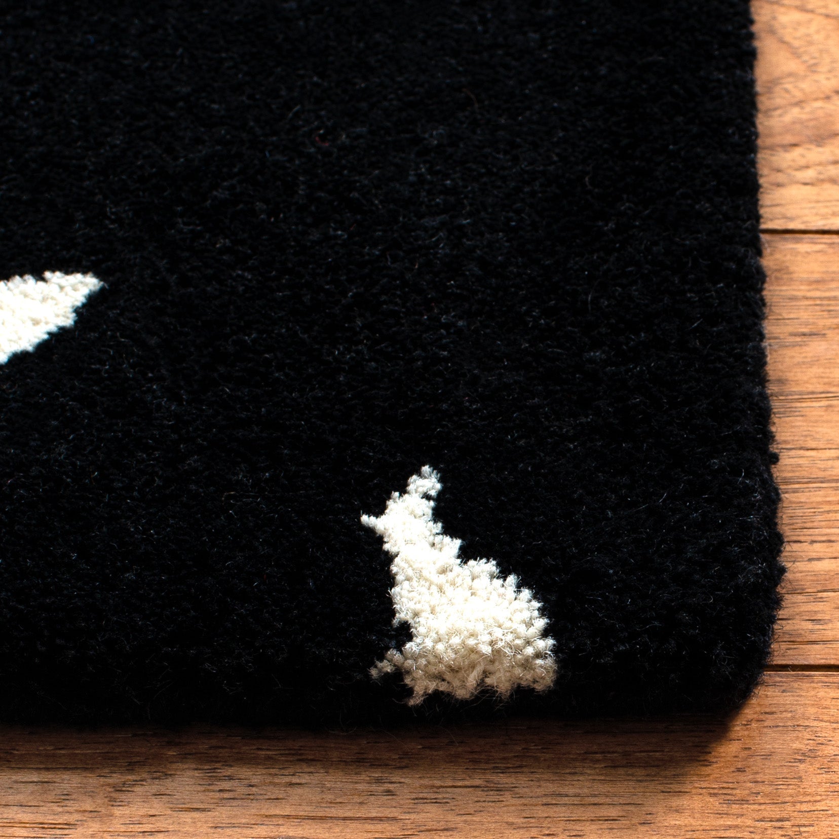 Black / Ivory