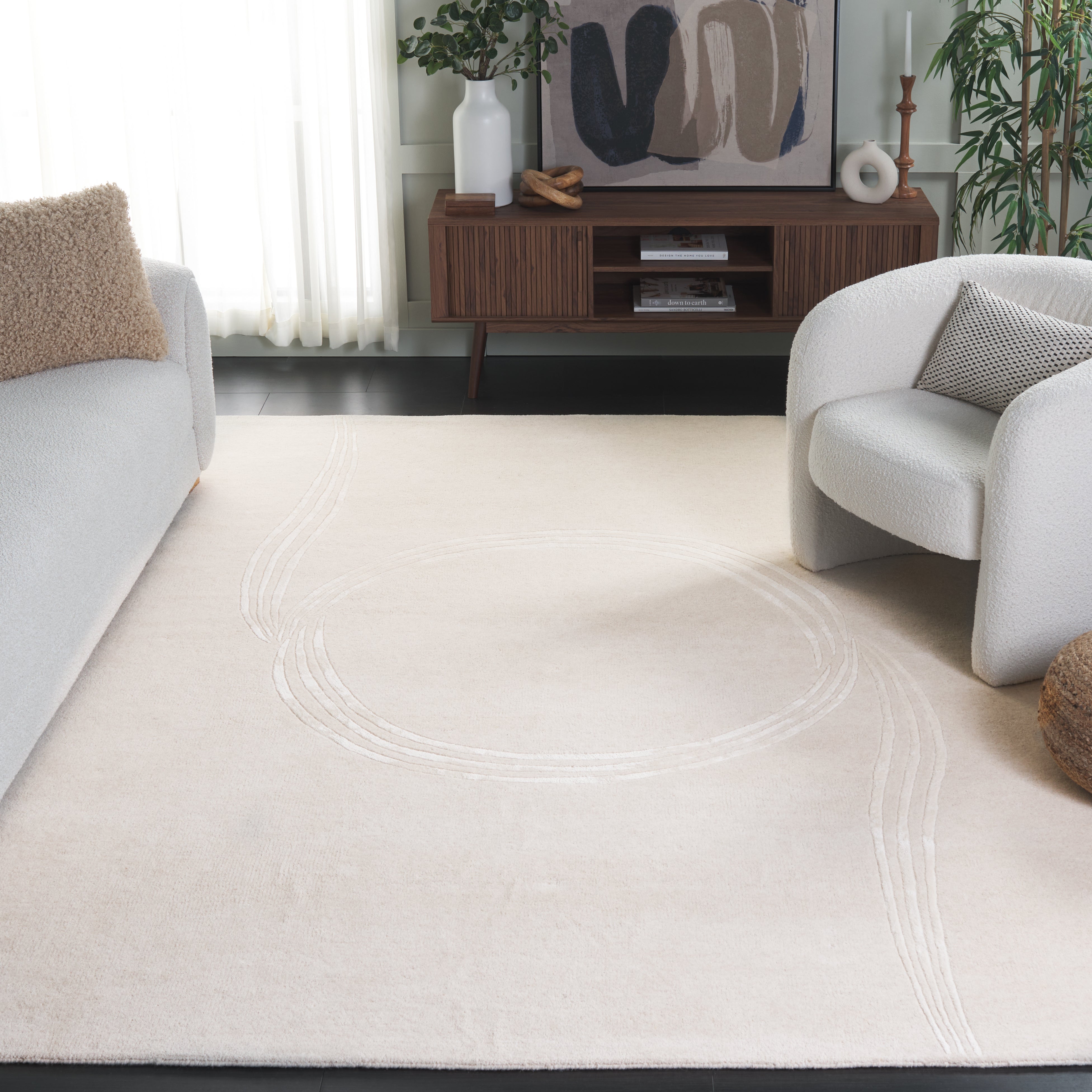 Beige / Ivory