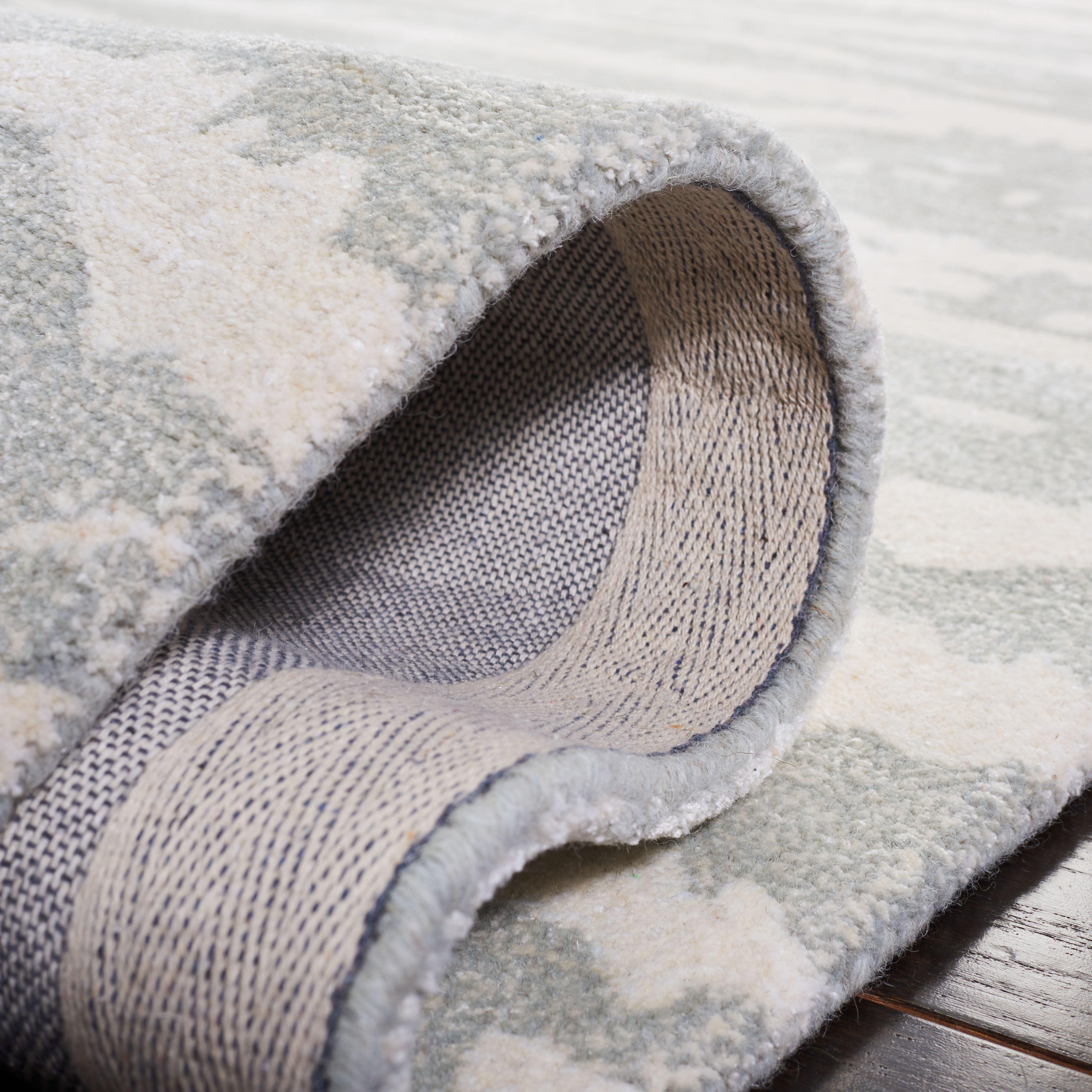 Light Grey / Ivory