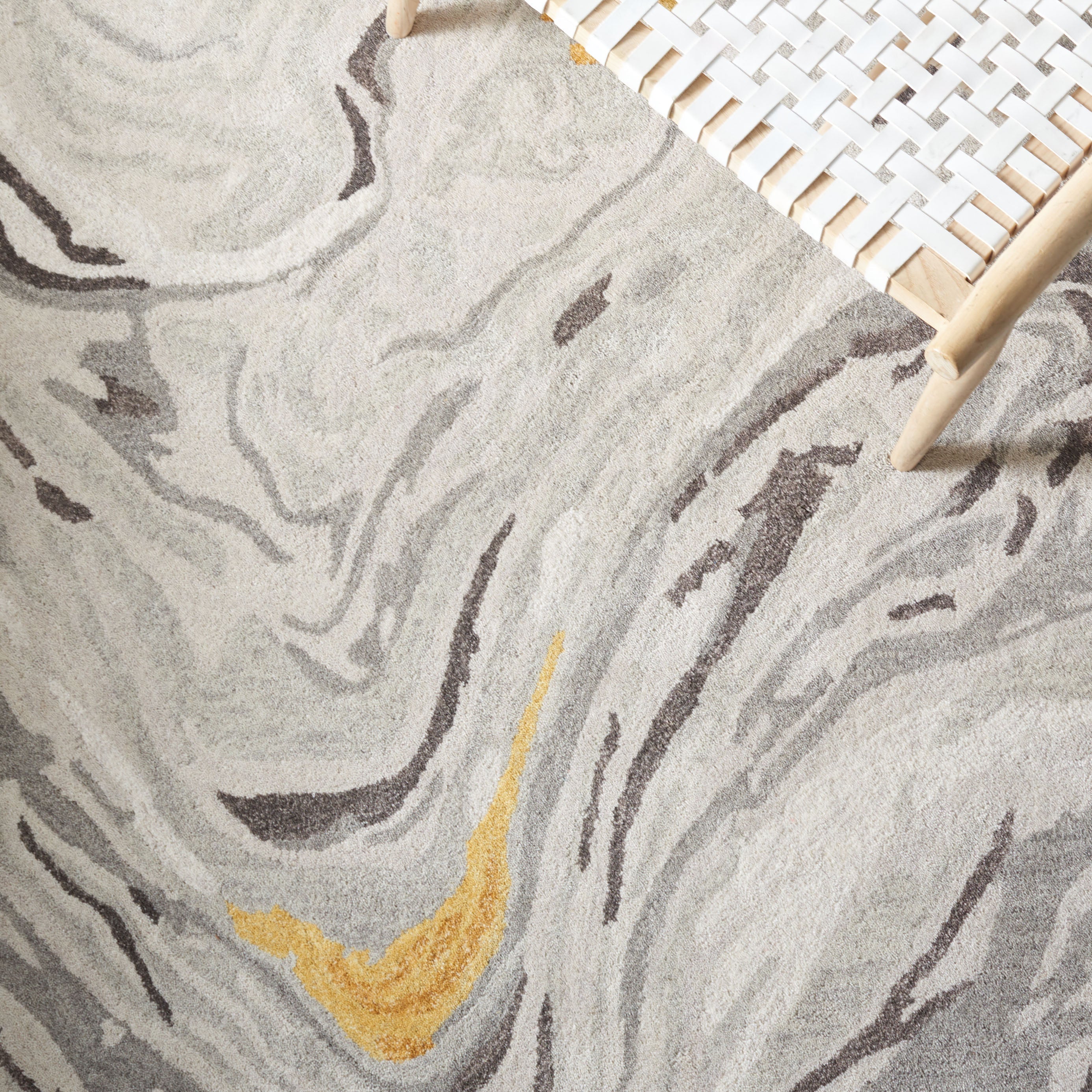 Grey / Gold