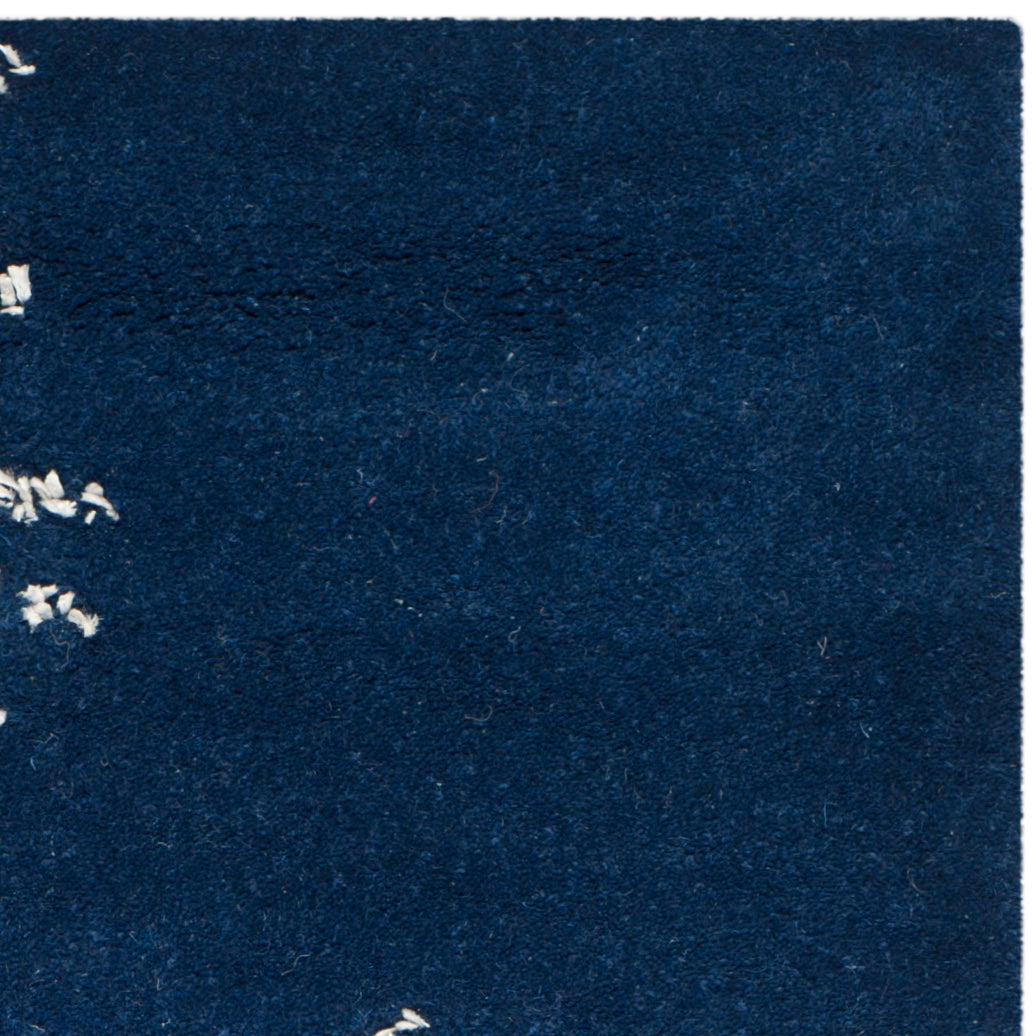 Dark Blue / Ivory