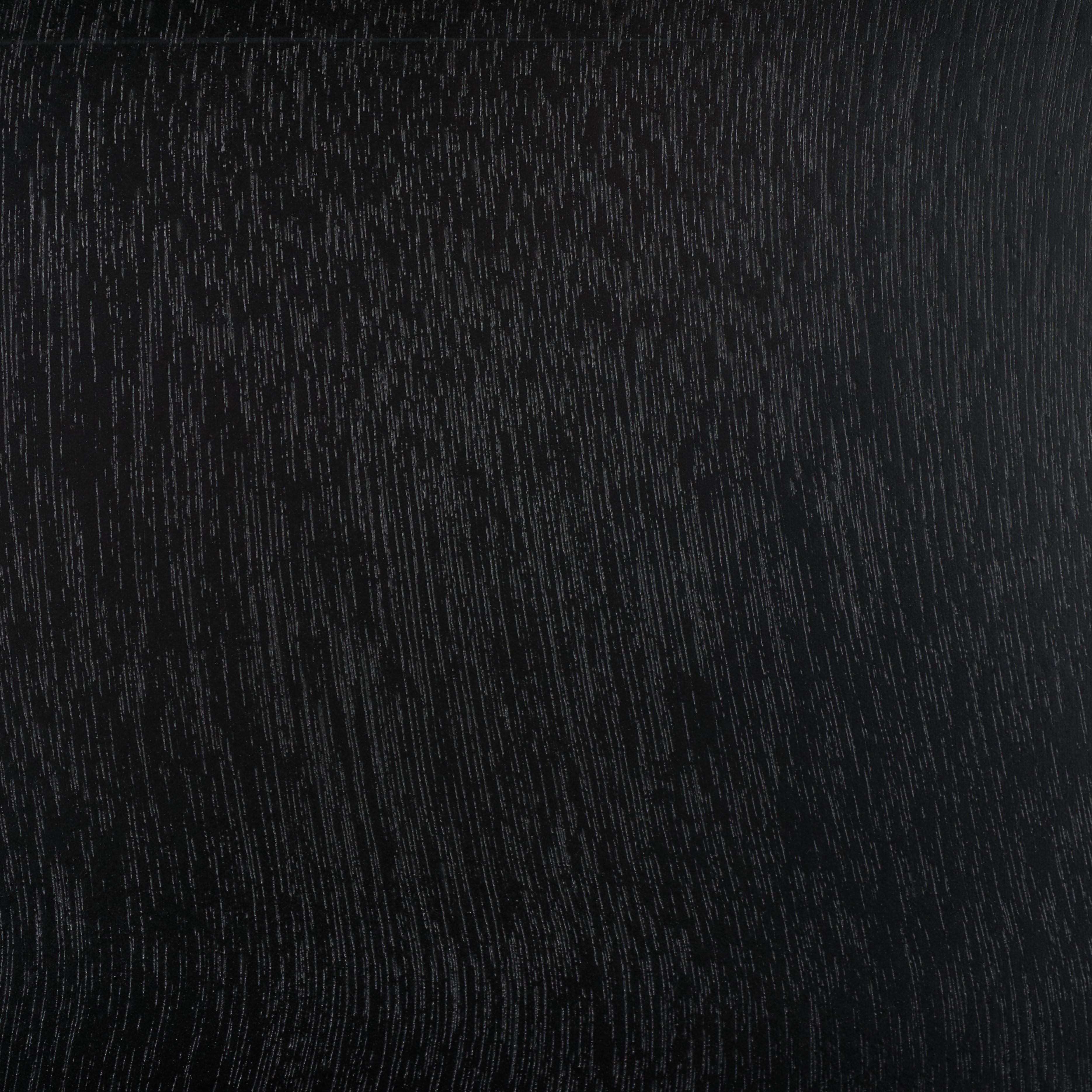MATTE BLACK