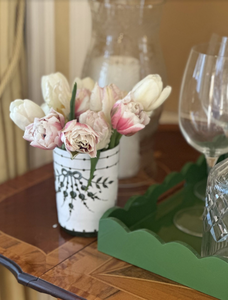 WHITE WITH Green LILY OF THE VALLEY GLASS BUD VASE