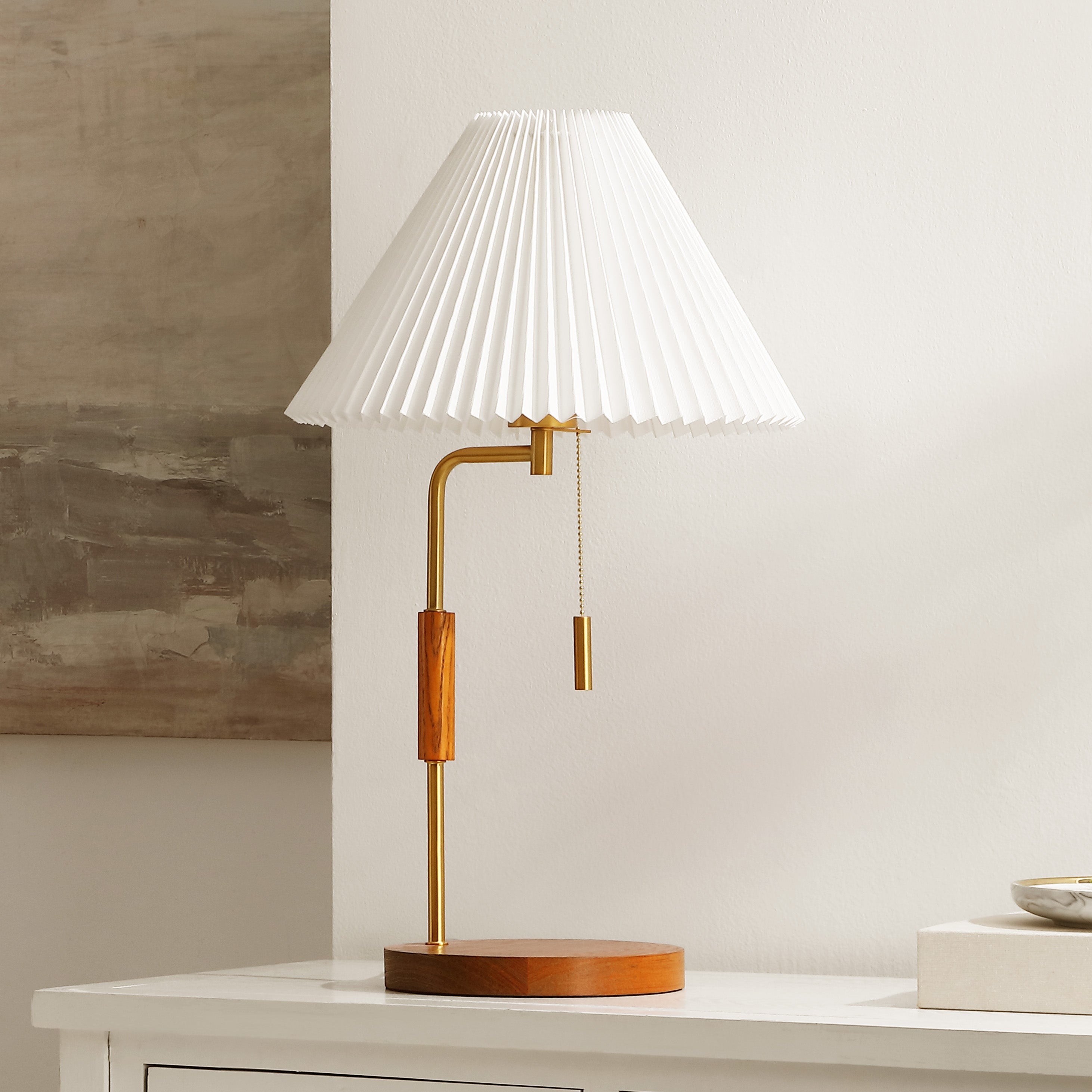 Walnut / Brass