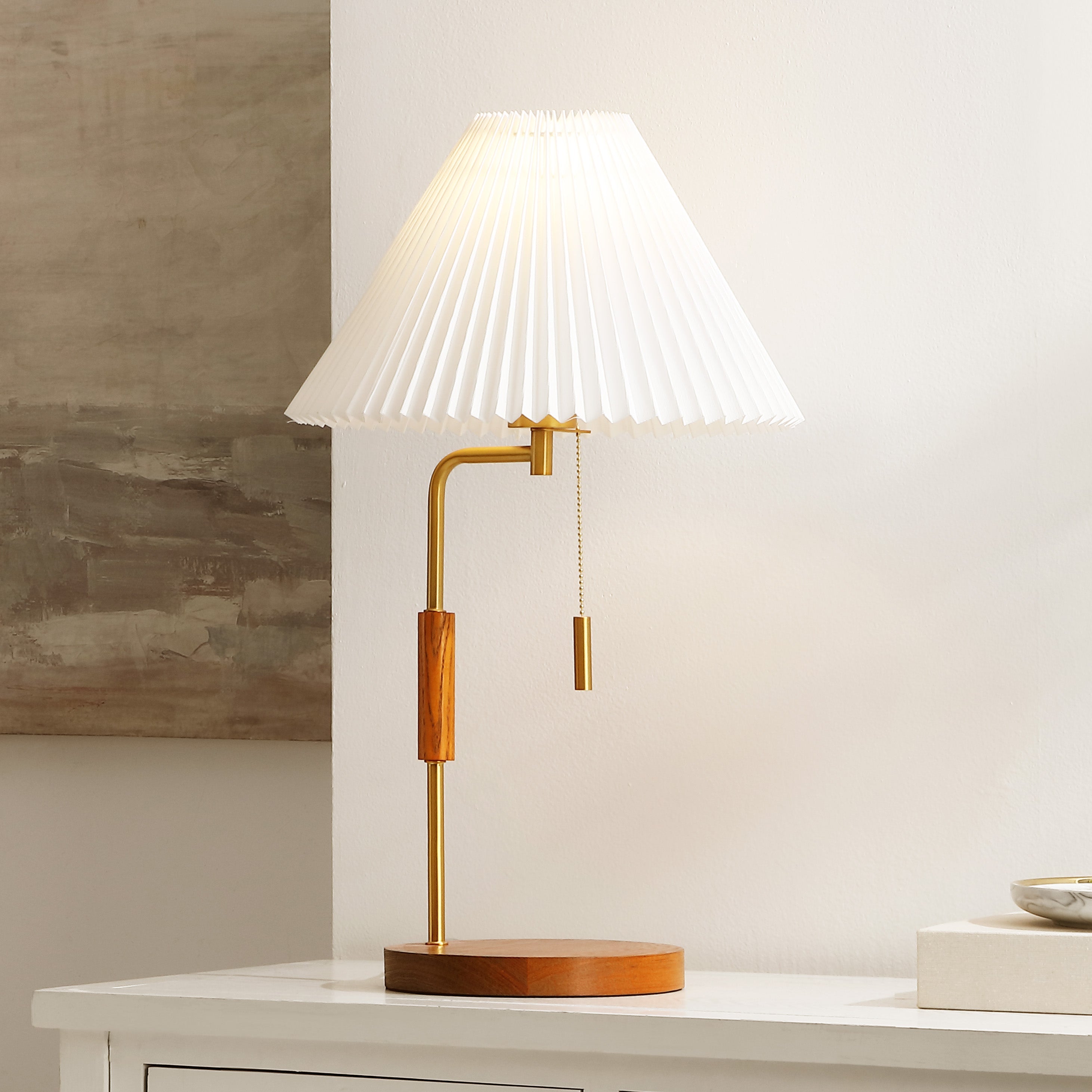 Walnut / Brass