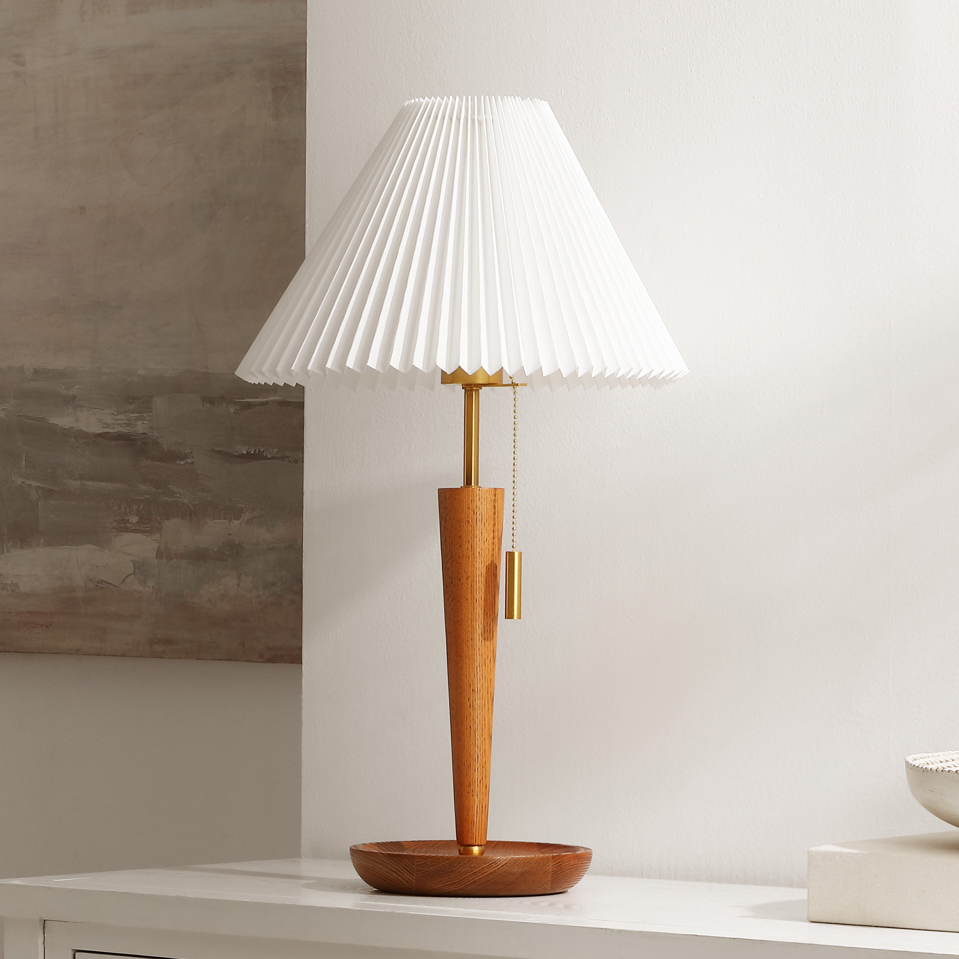 Walnut / Brass