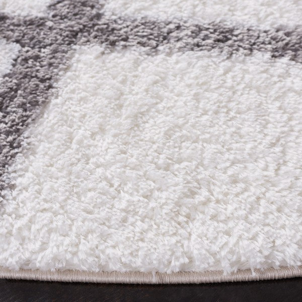 Tahoe Shag 676 Rug | Safavieh - THO676 - White / Grey