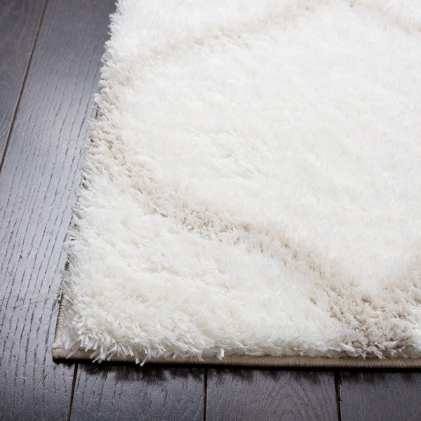 Tahoe Shag 676 Rug | Safavieh - THO676 - White / Silver