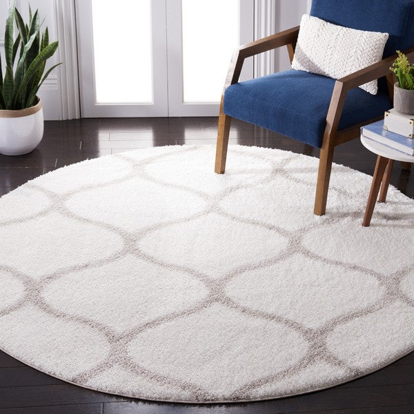 Tahoe Shag 677 Rug | Safavieh - THO677 - White / Silver