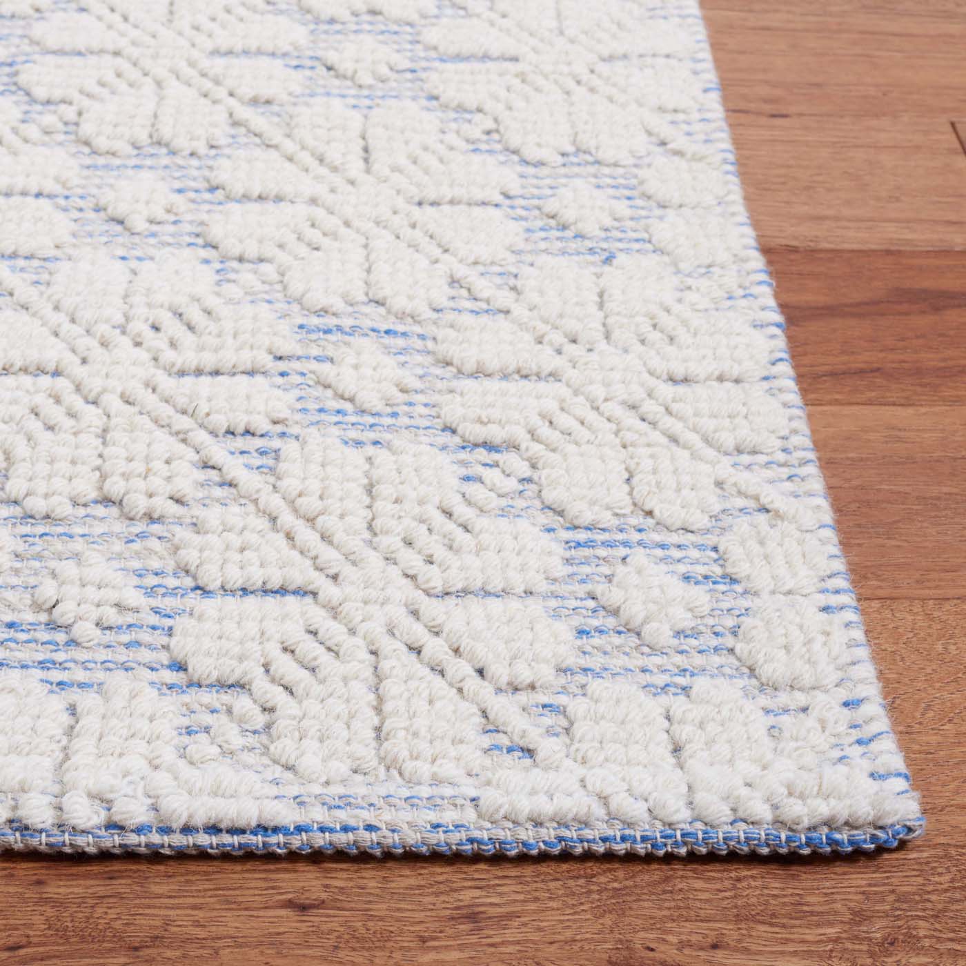 Vermont 303 Rug | Safavieh - VRM303 - Ivory / Blue