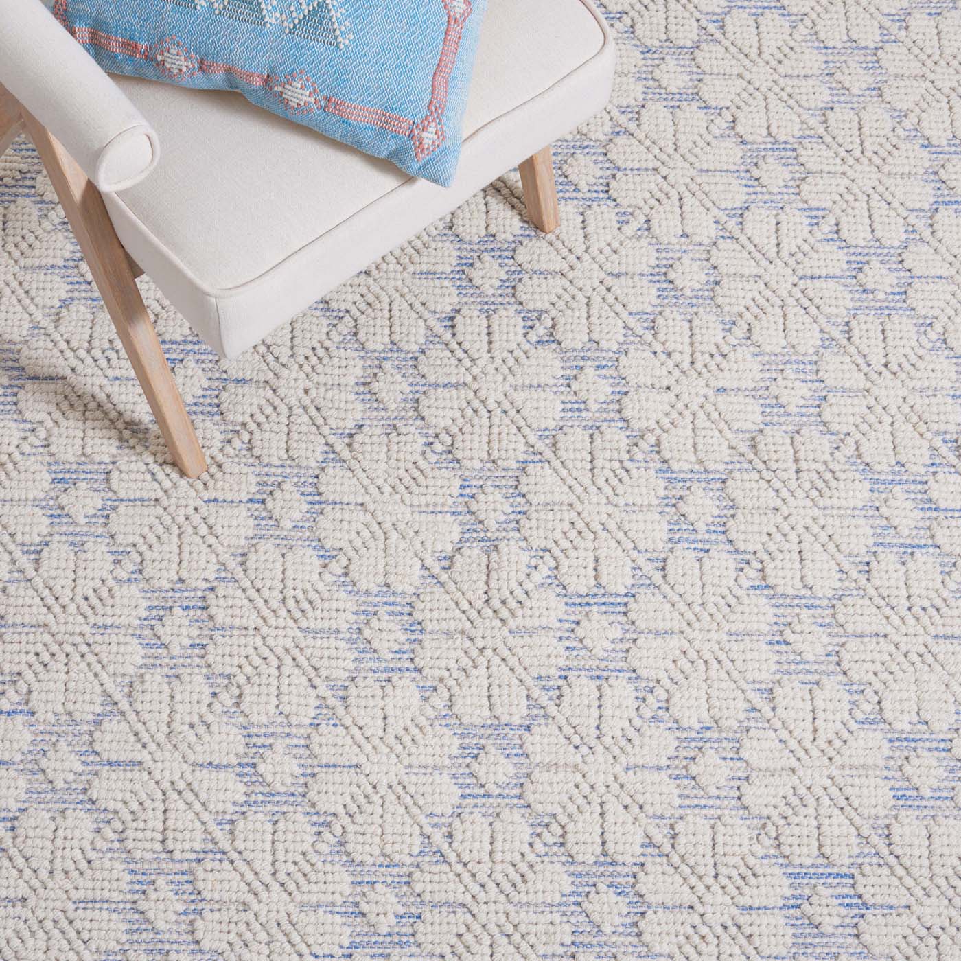 Vermont 303 Rug | Safavieh - VRM303 - Ivory / Blue