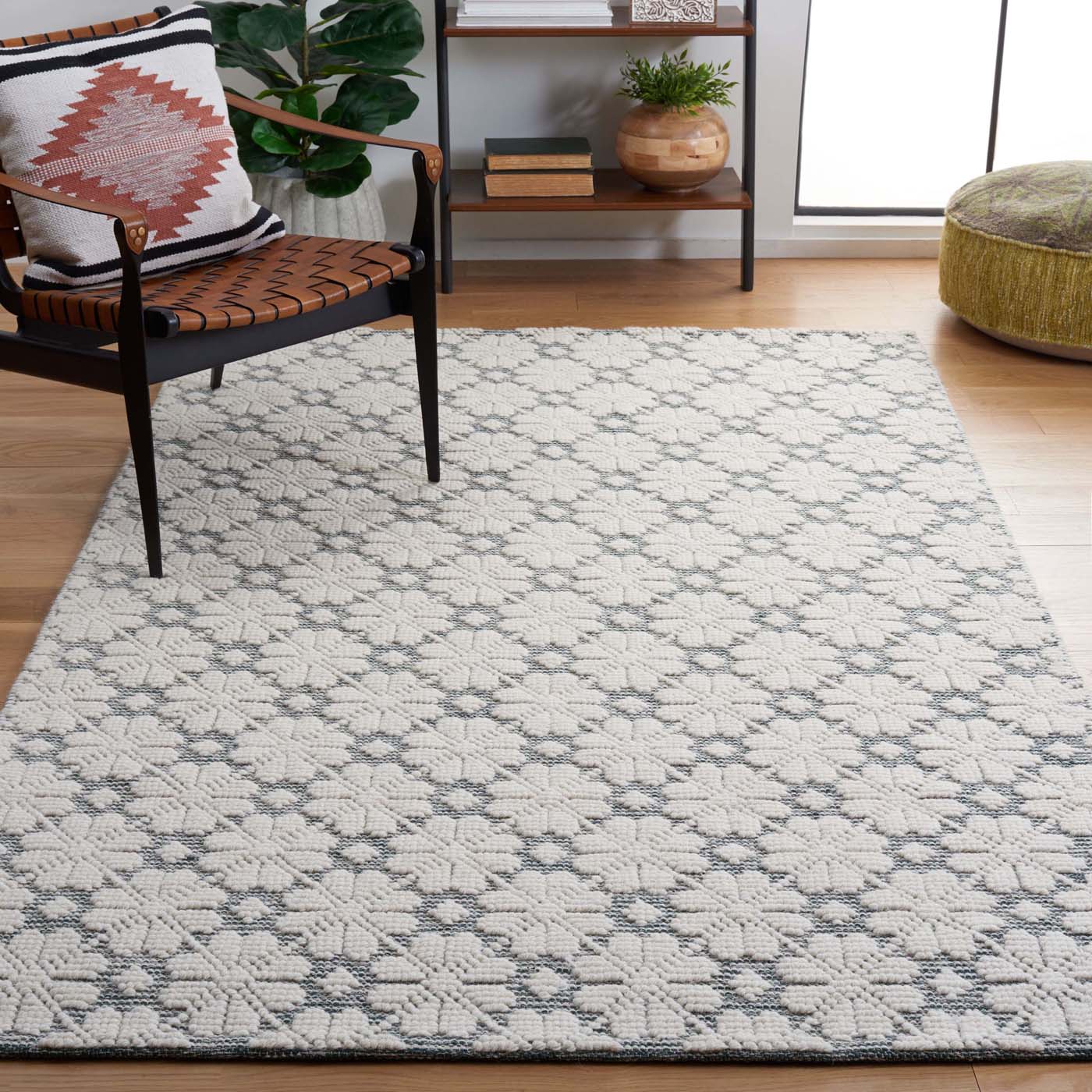 Vermont 303 Rug | Safavieh - VRM303 - Ivory / Green