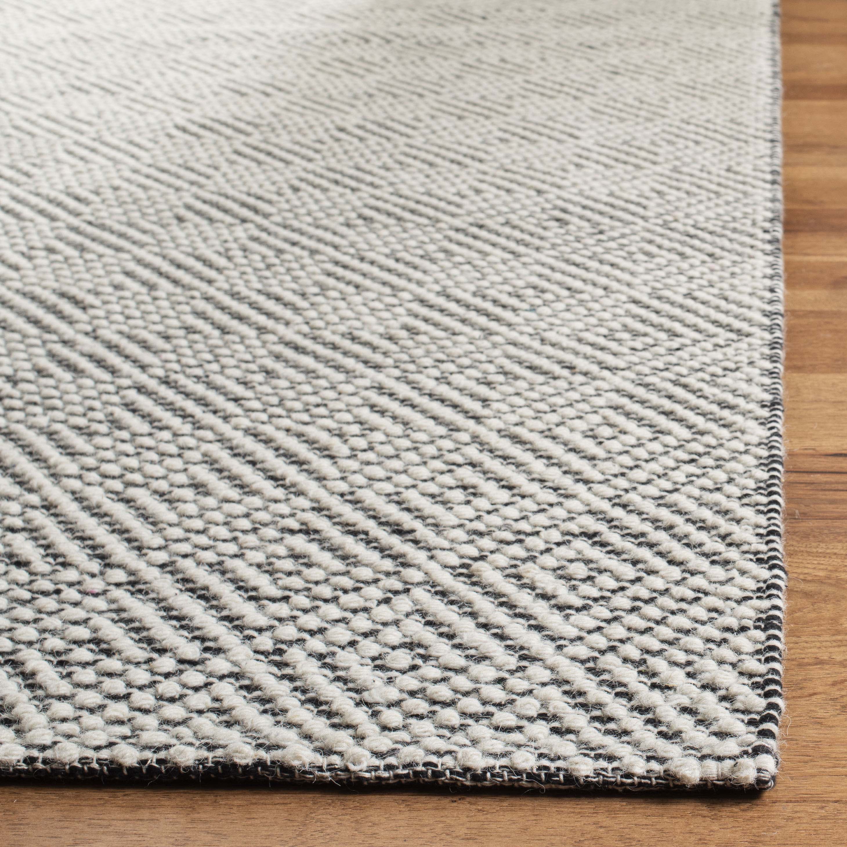 Vermont 305 Rug | Safavieh - VRM305 - Ivory / Black