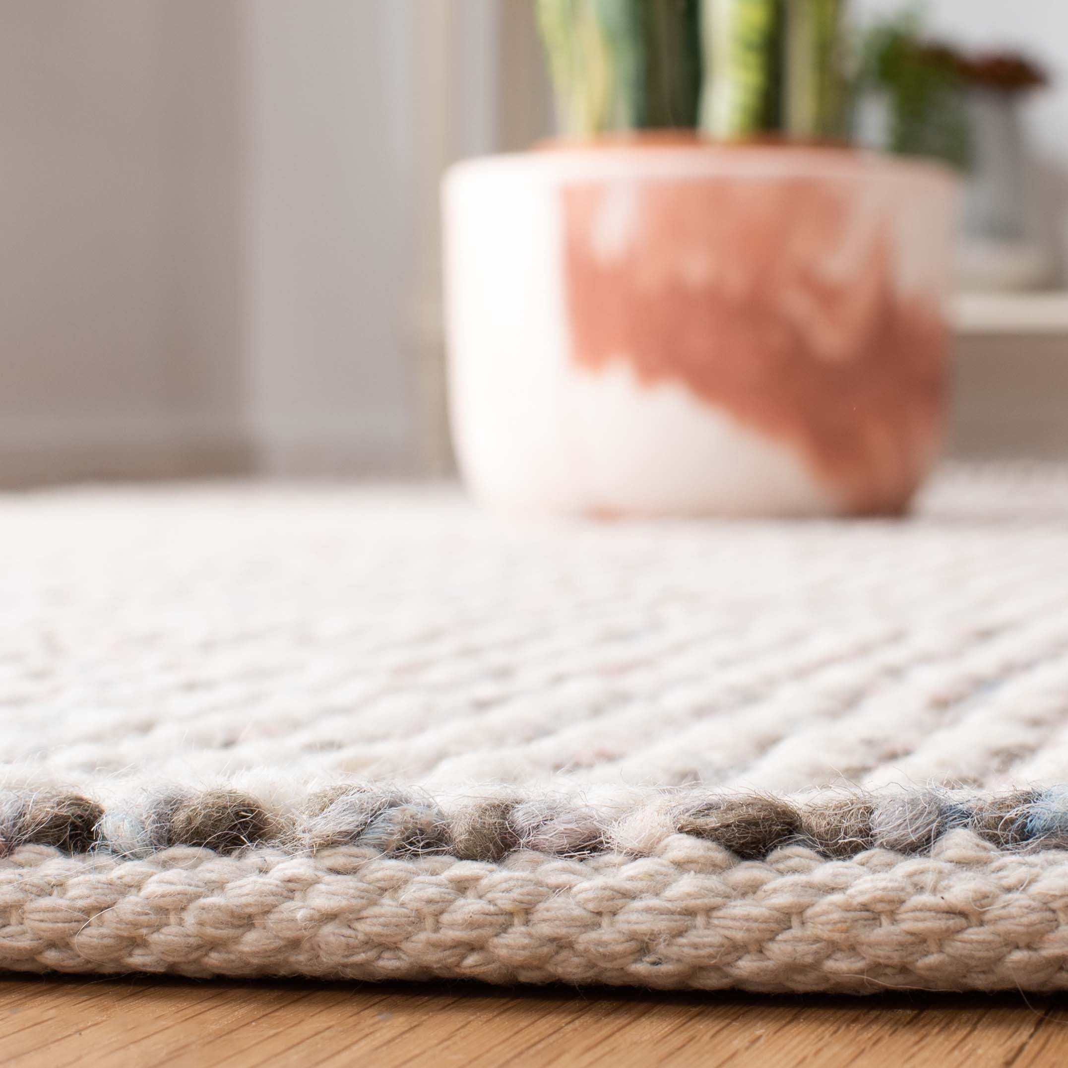 Vermont 401 Rug | Safavieh - VRM401 - Ivory / Grey