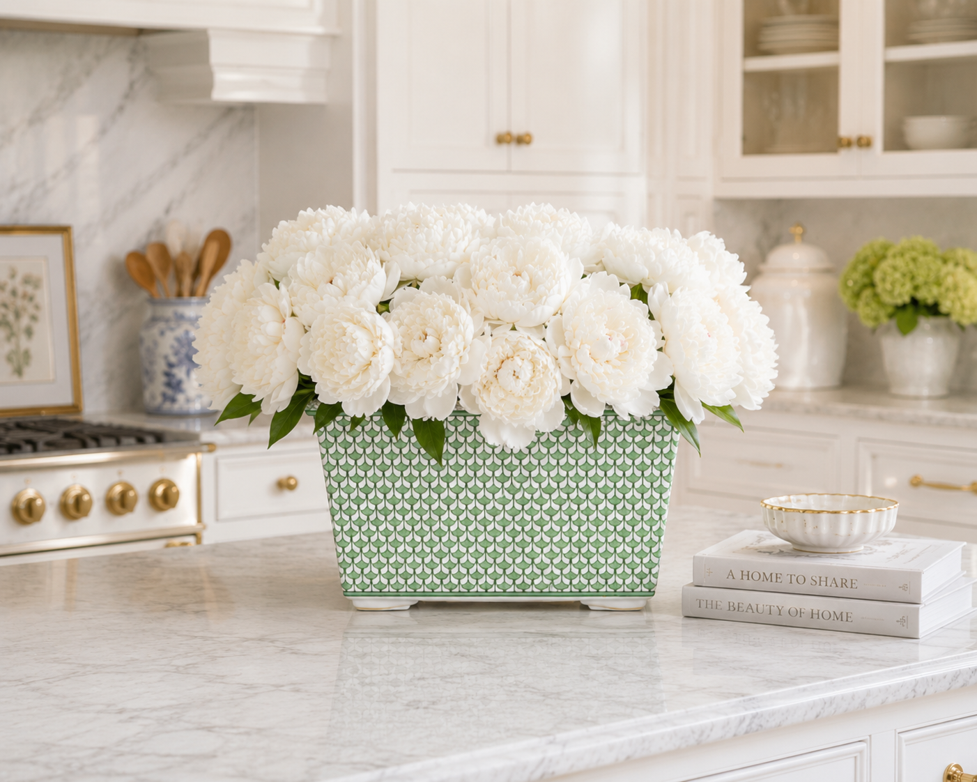 Green & White Fish-Scale Trellis Planter