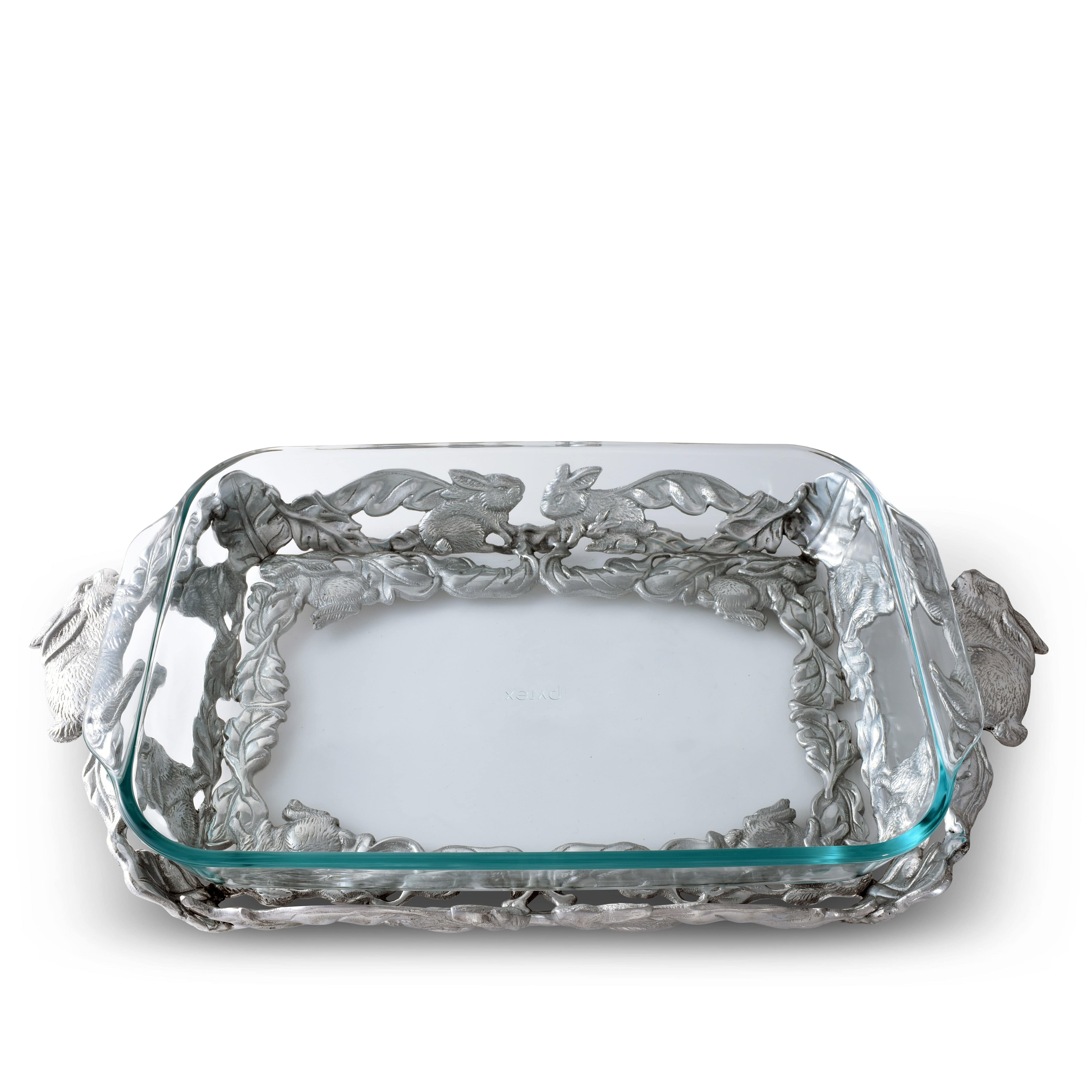 Bunny 3-Qt Casserole W/Pyrex