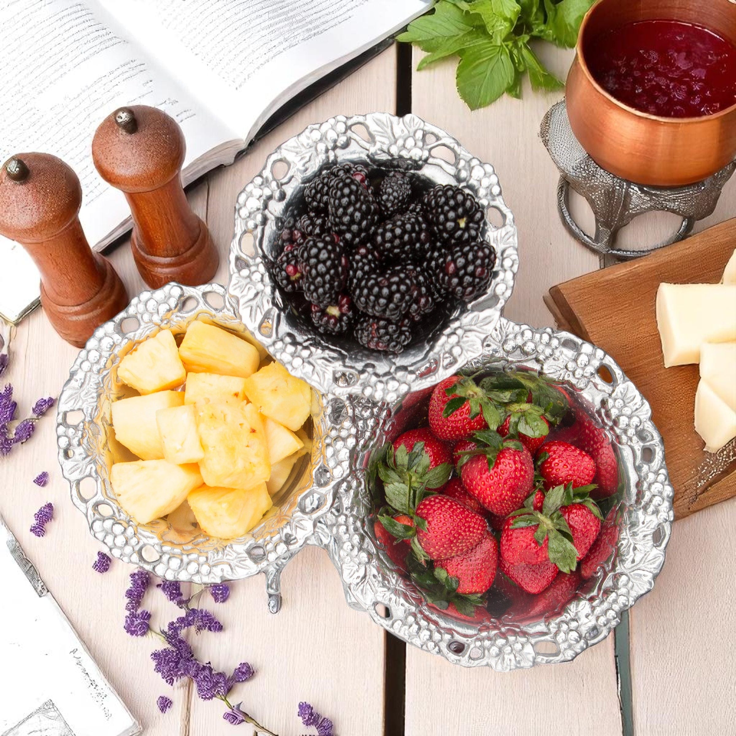 Grape 3-Tiered Bowl